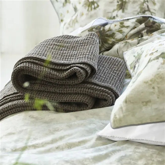 Alba Cotton Throw Throws By Designers Guild