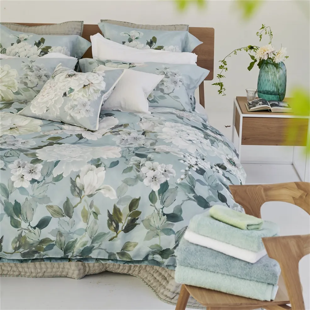 Fleurs Blanche Platinum Duvet Cover Duvet Covers By Designers Guild