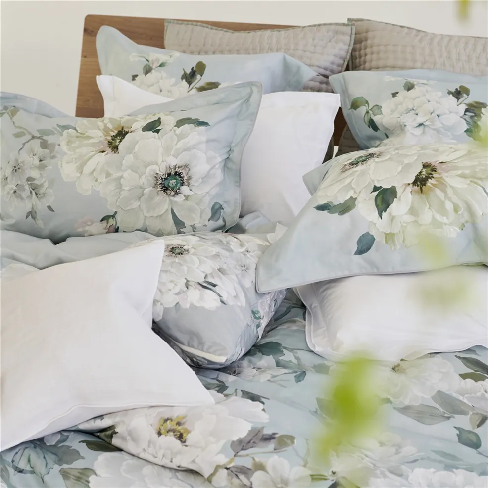 Fleurs Blanche Platinum Duvet Cover Duvet Covers By Designers Guild