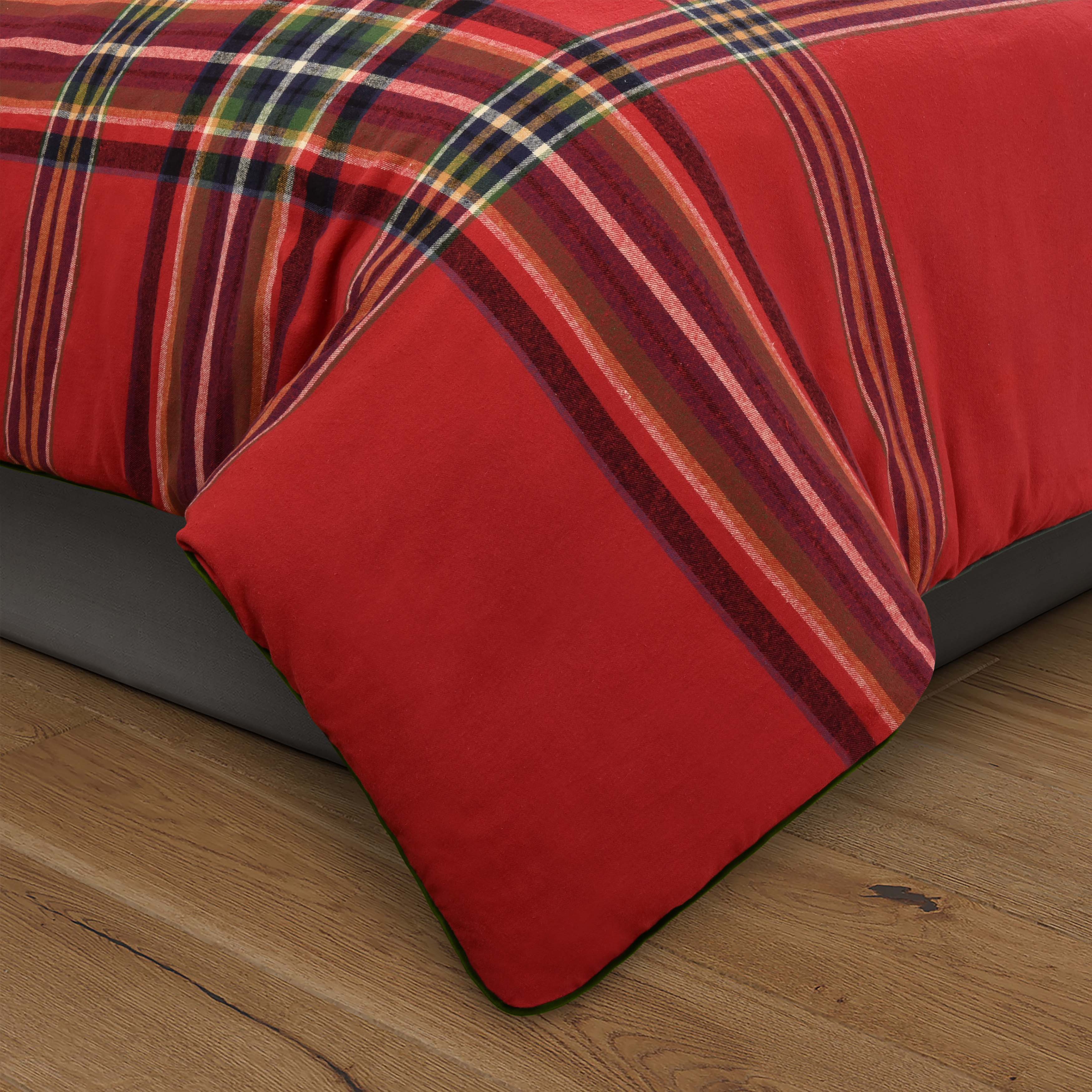 Andrew Plaid Red 3 Piece Duvet Cover Set Duvet Covers By J. Queen New York