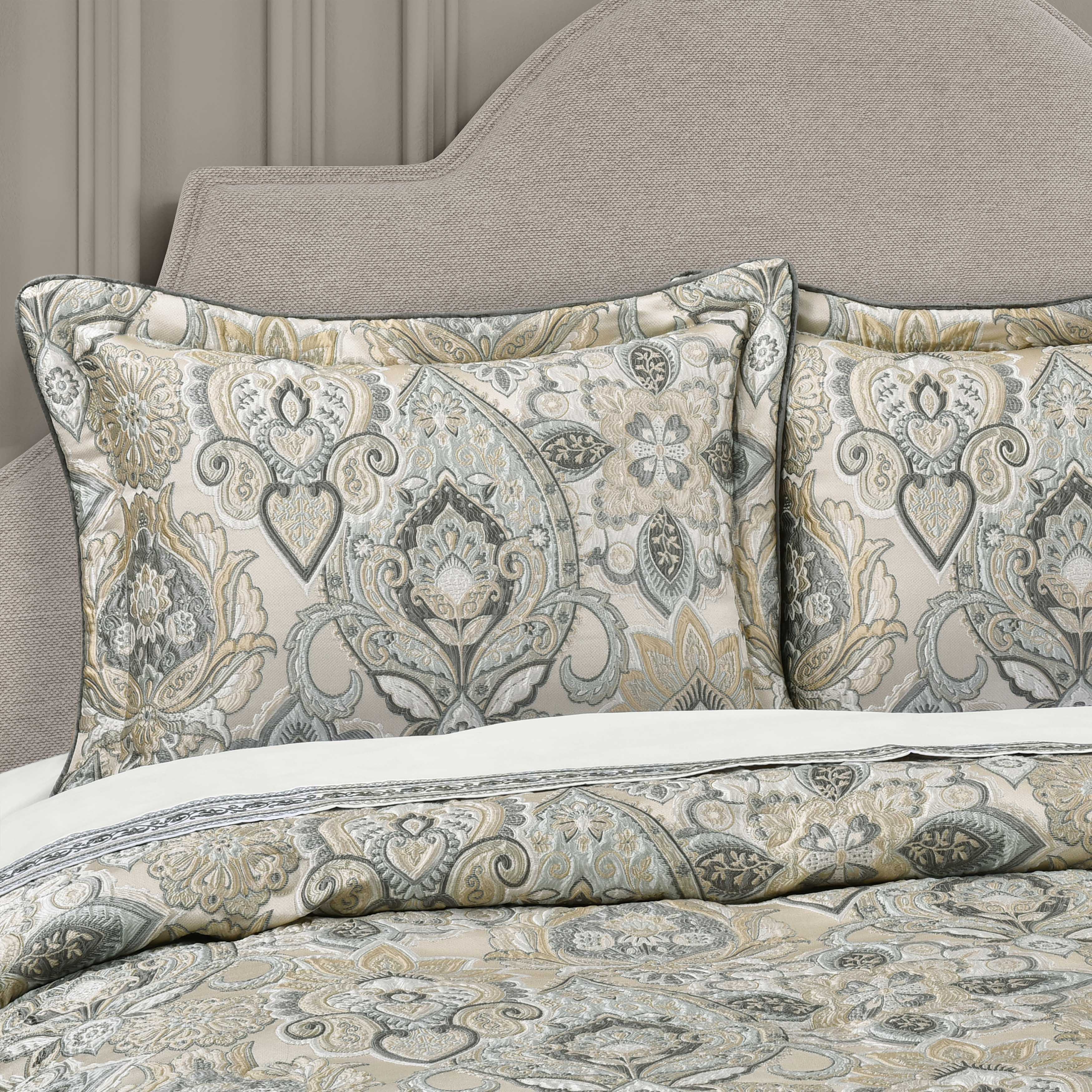 Annabelle Spa 4 Piece Comforter Set Comforter Sets By J. Queen New York