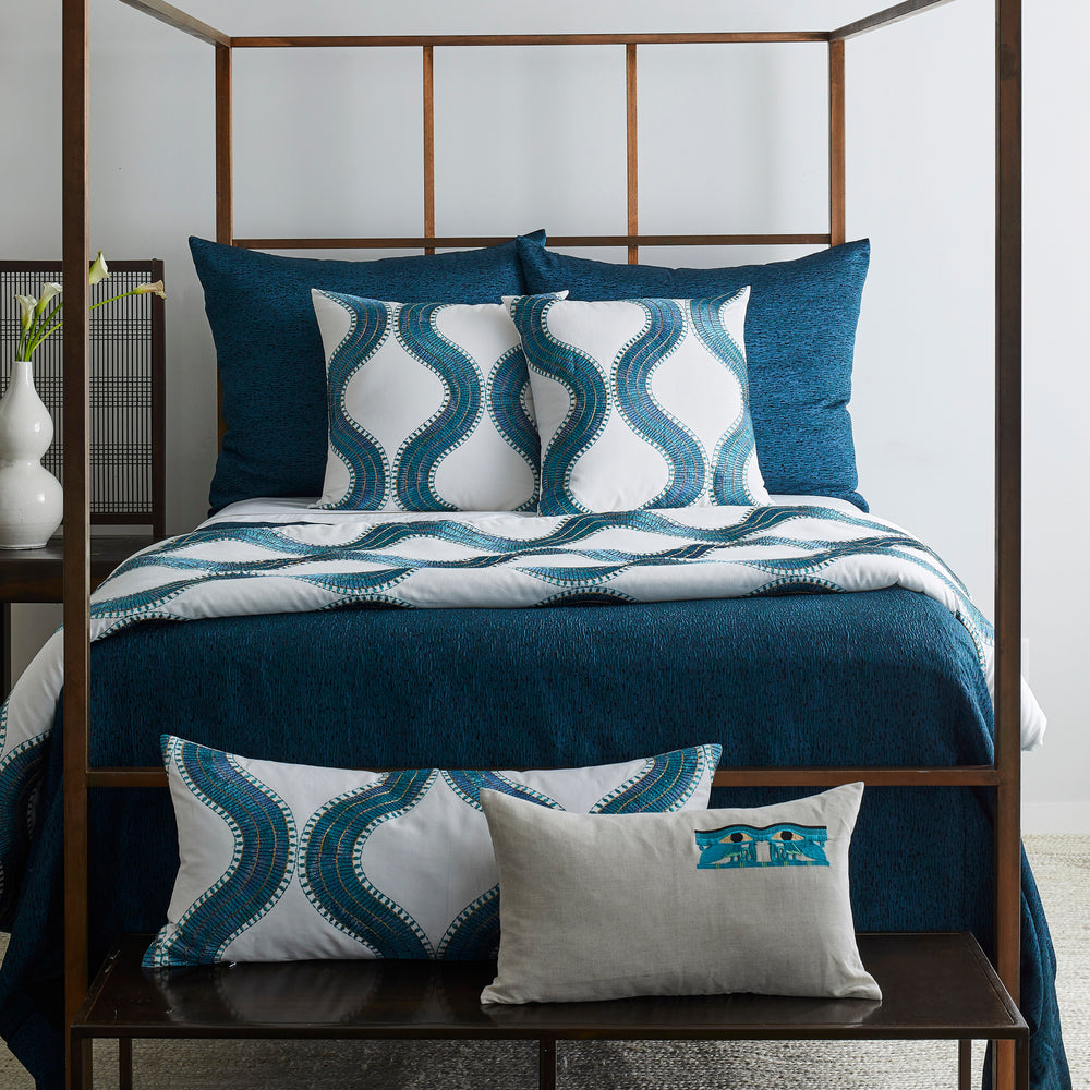 Asperitas Coverlet Coverlet By Ann Gish