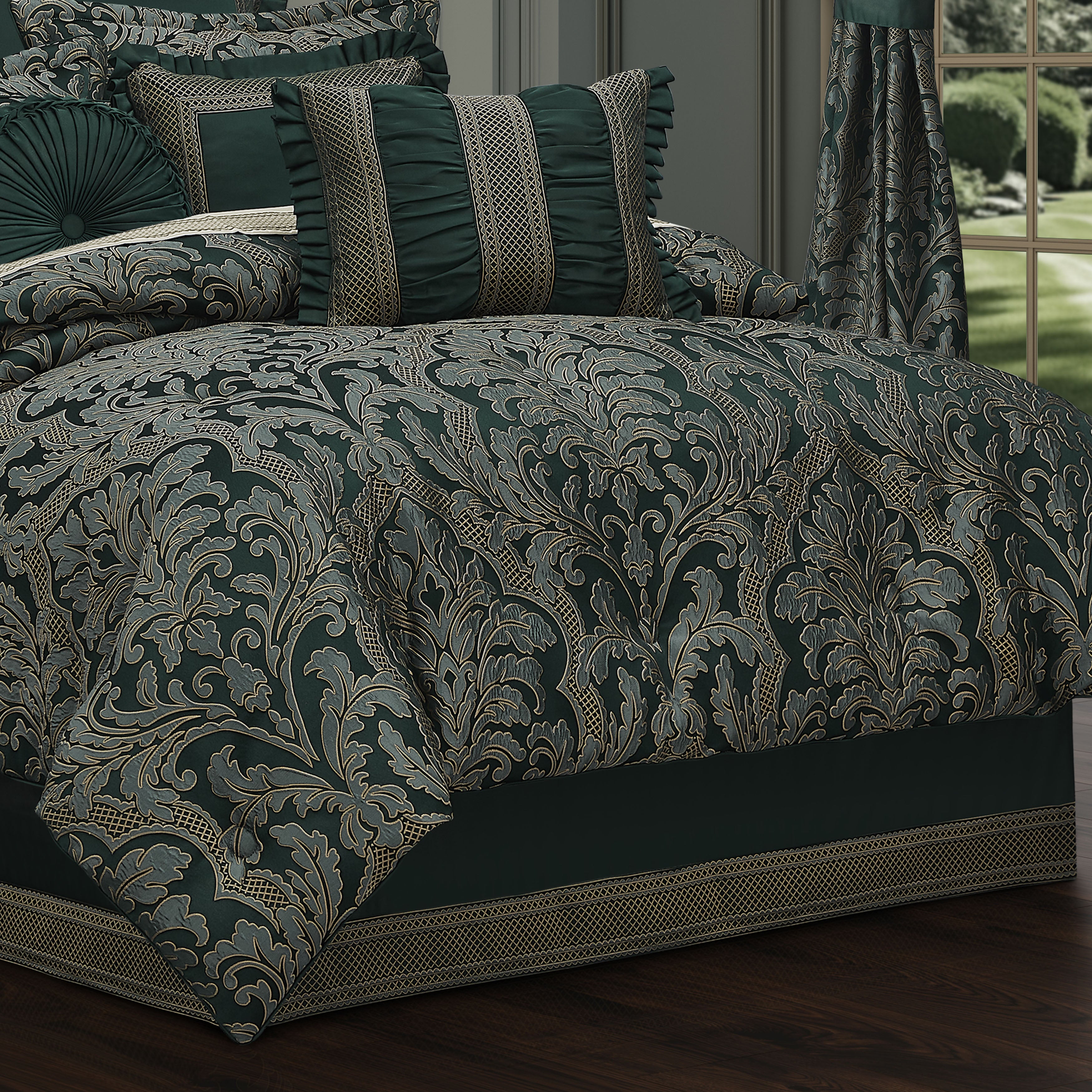 Bellini Forest 4 Piece Comforter Set Comforter Sets By J. Queen New York