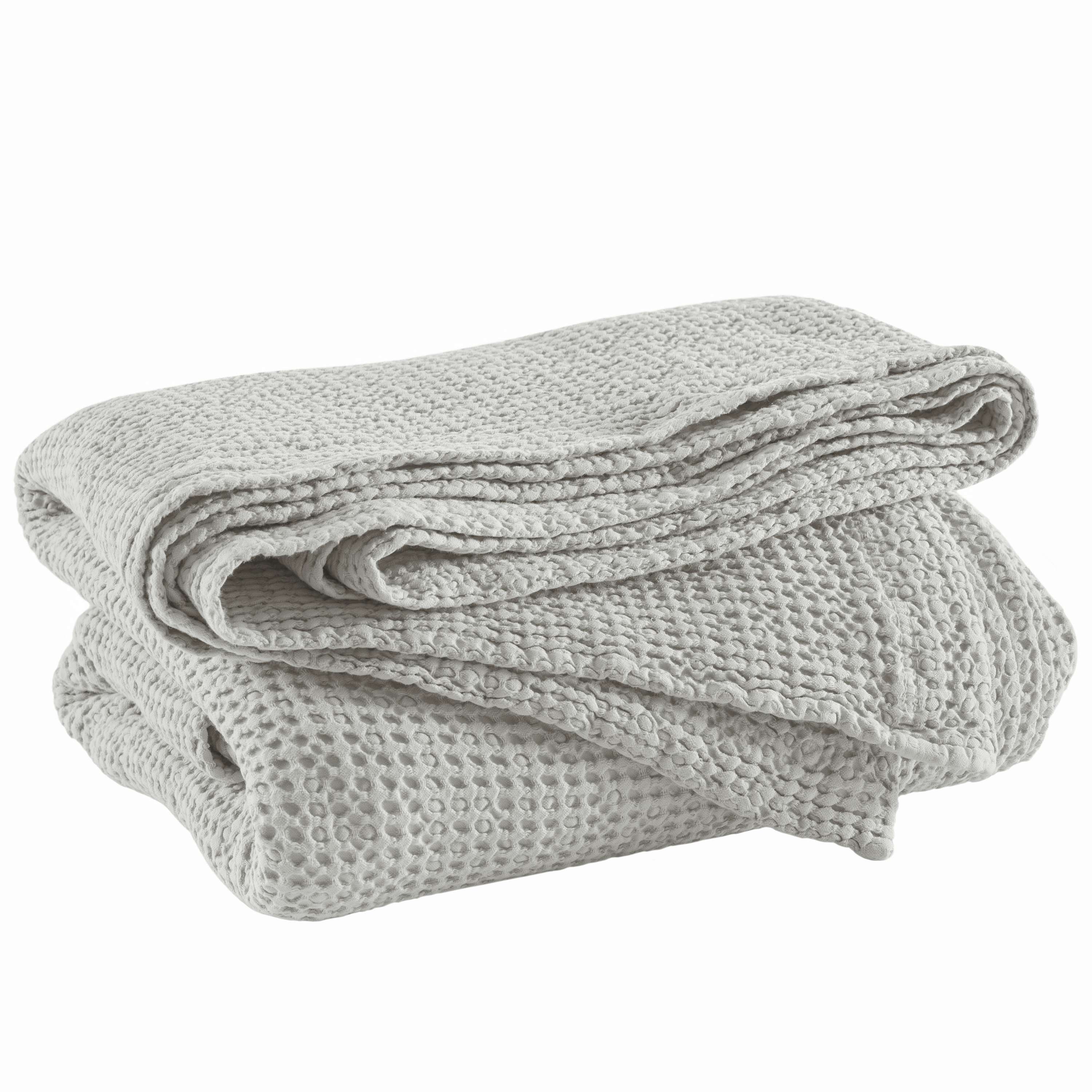 Bubble Matelasse Coverlet Coverlet By Annie Selke