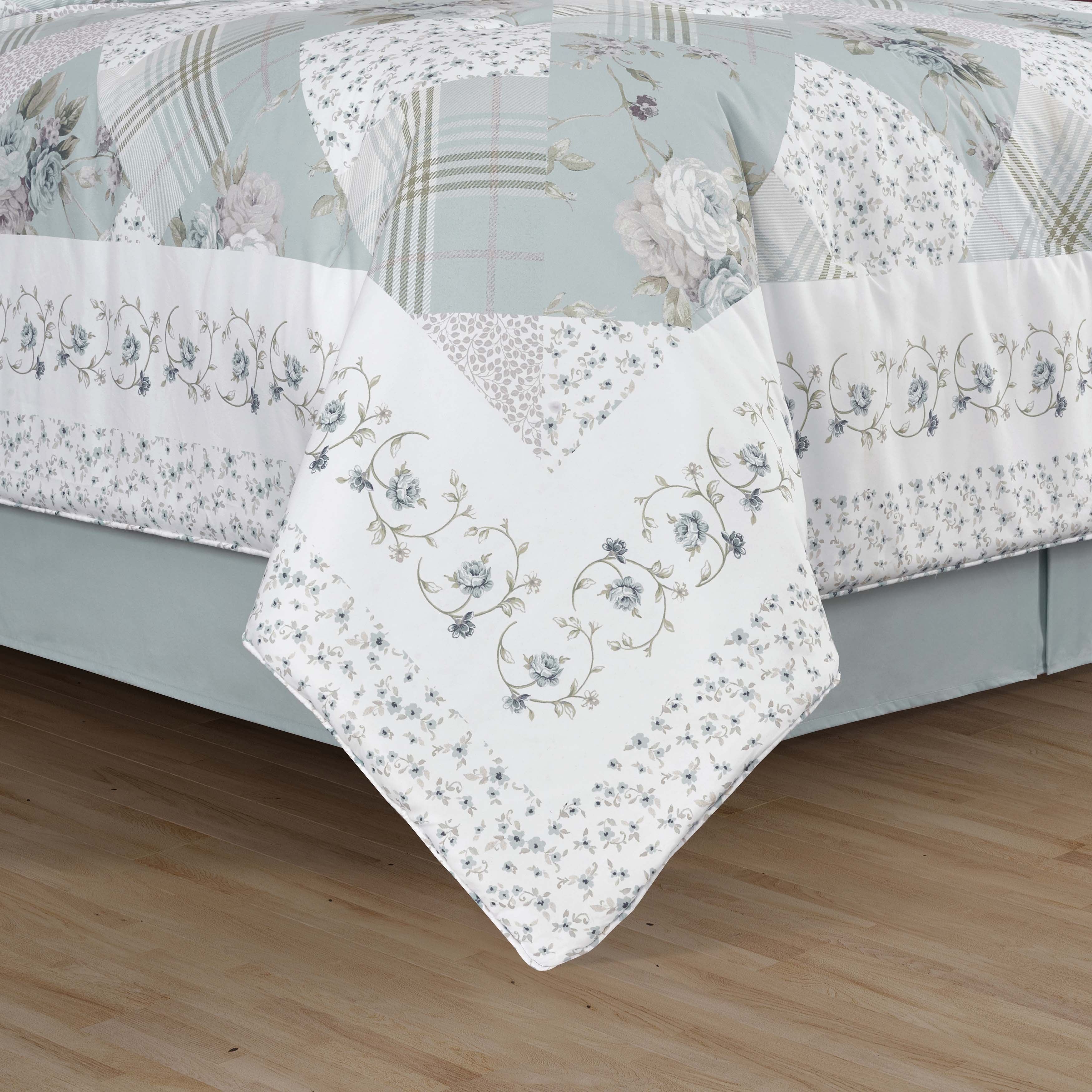 Bungalow Spa 4 Piece Comforter Set Comforter Sets By J. Queen New York