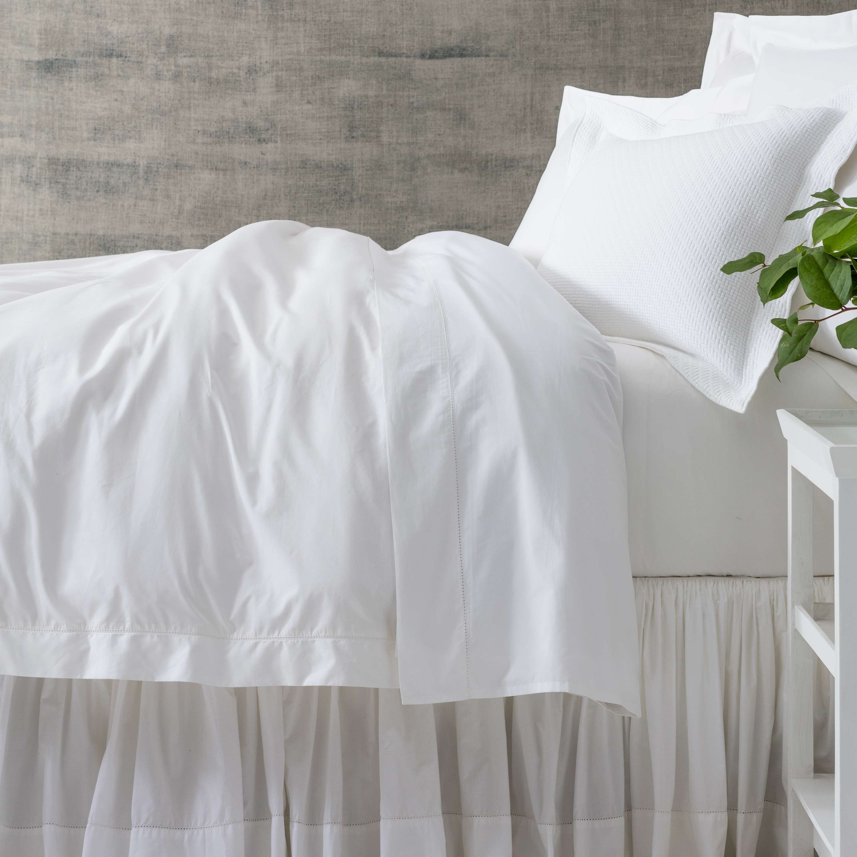 Classic Hemstitch Bedskirt Bedskirt By Annie Selke