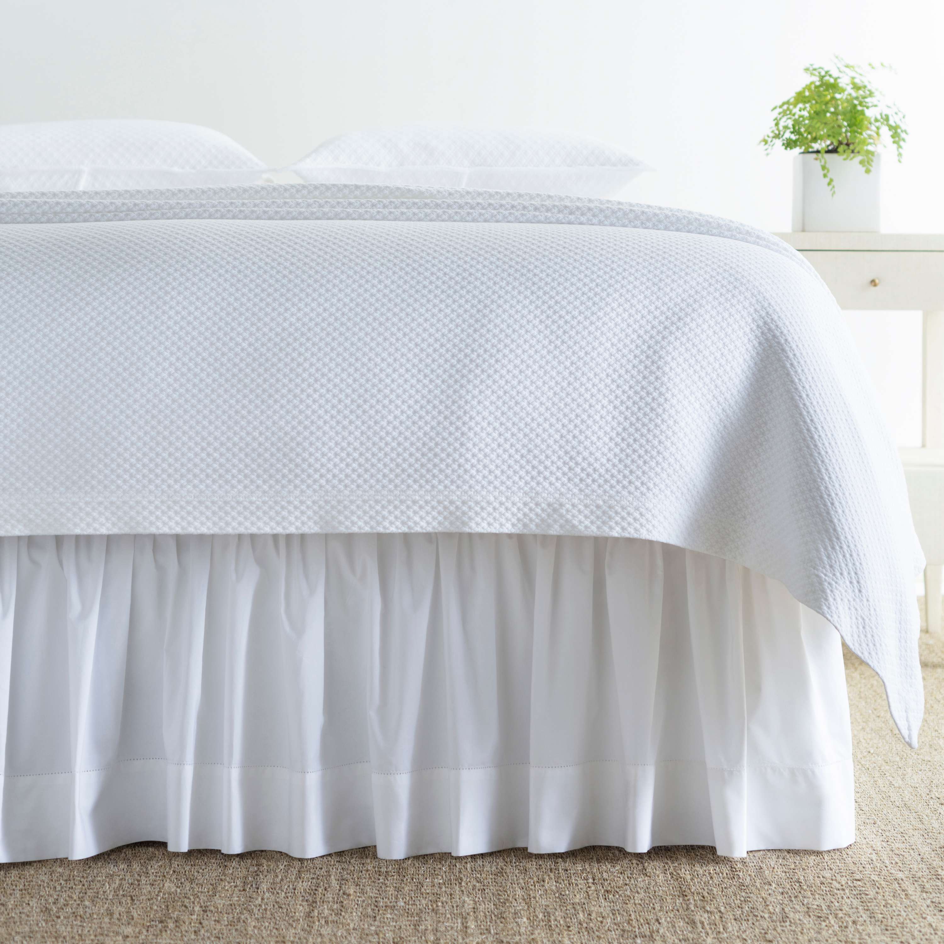 Classic Hemstitch Bedskirt Bedskirt By Annie Selke