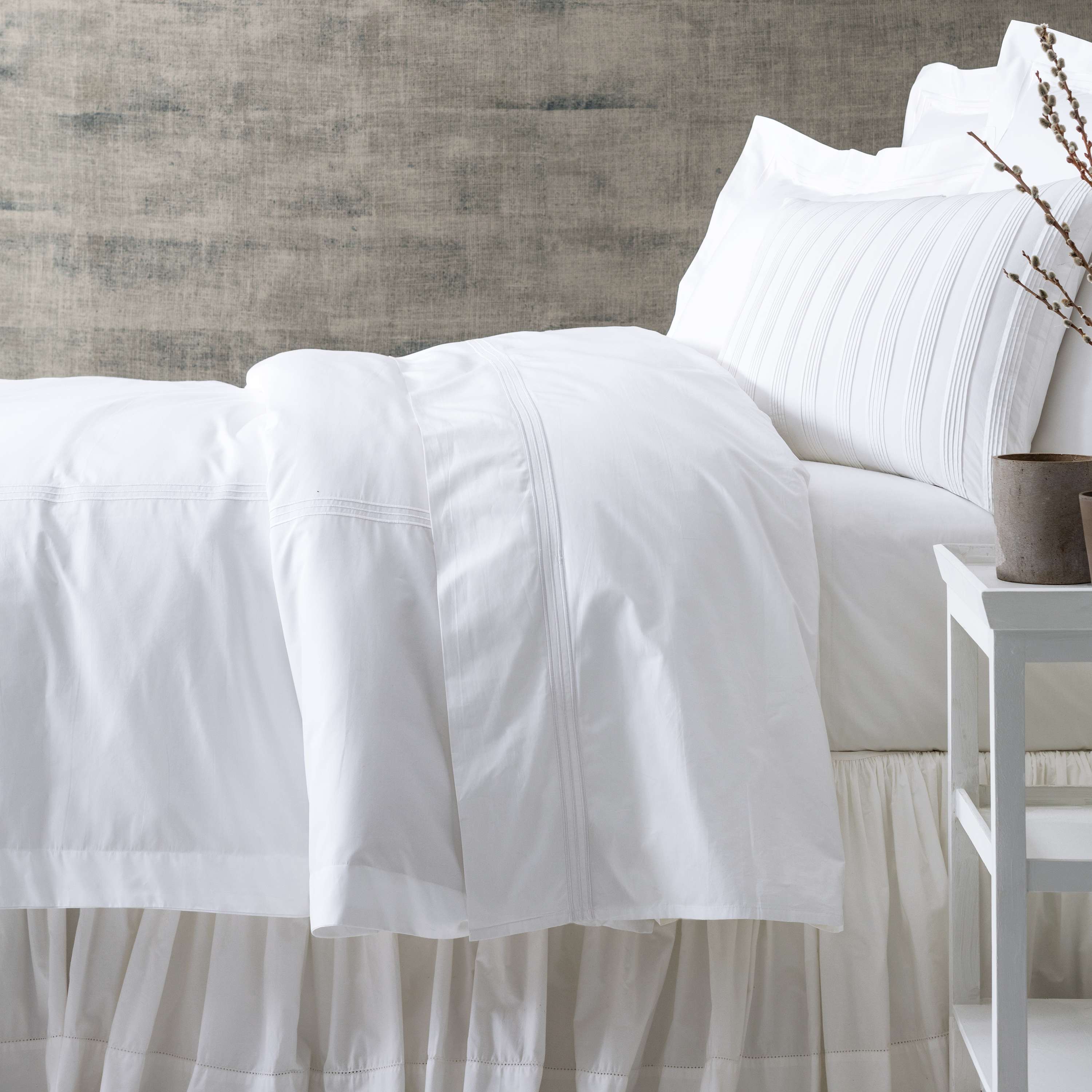 Classic White 400 Thread Count Fitted Sheet Fitted Sheet By Annie Selke