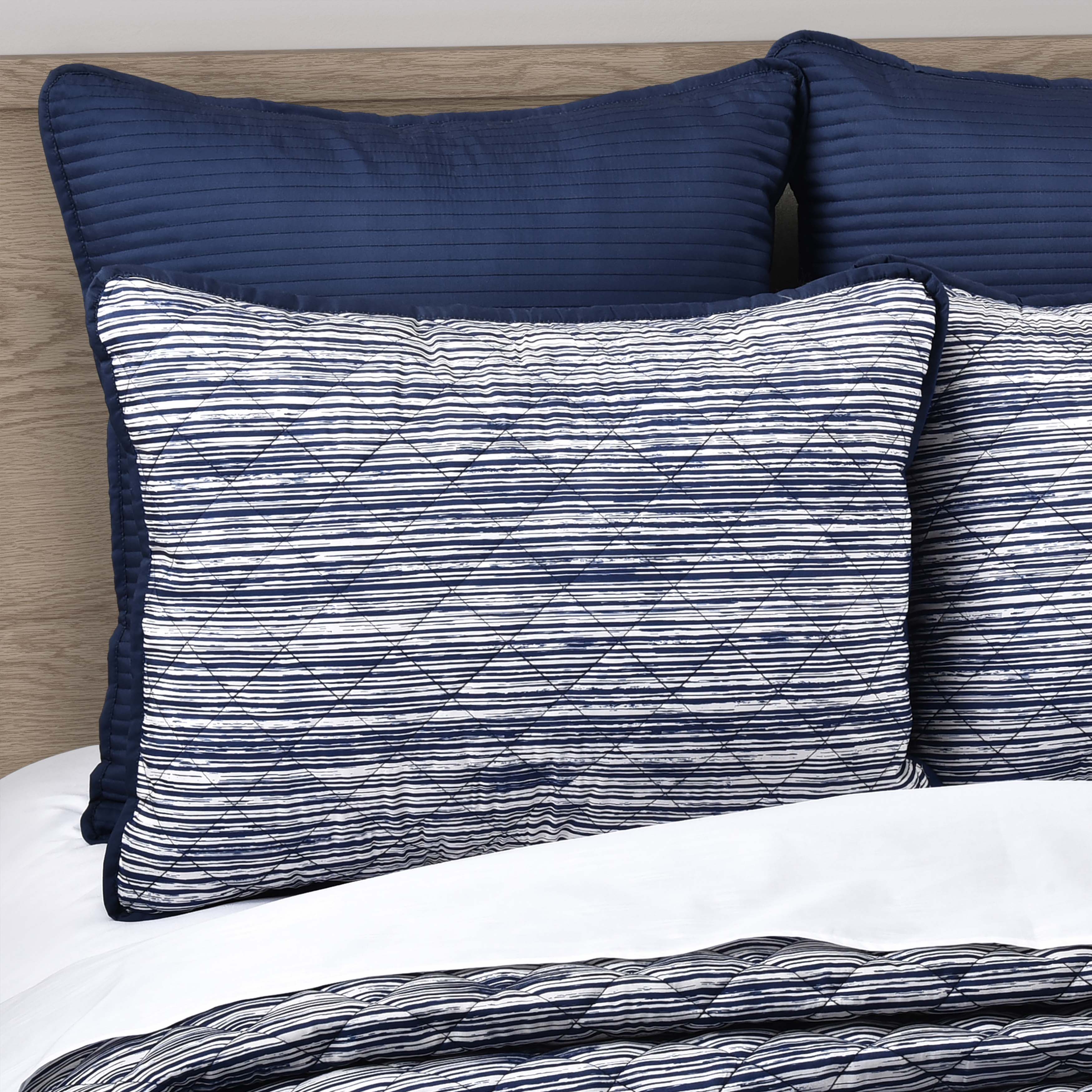 Dalton Navy 3 Piece Quilt Set Quilt Sets By J. Queen New York
