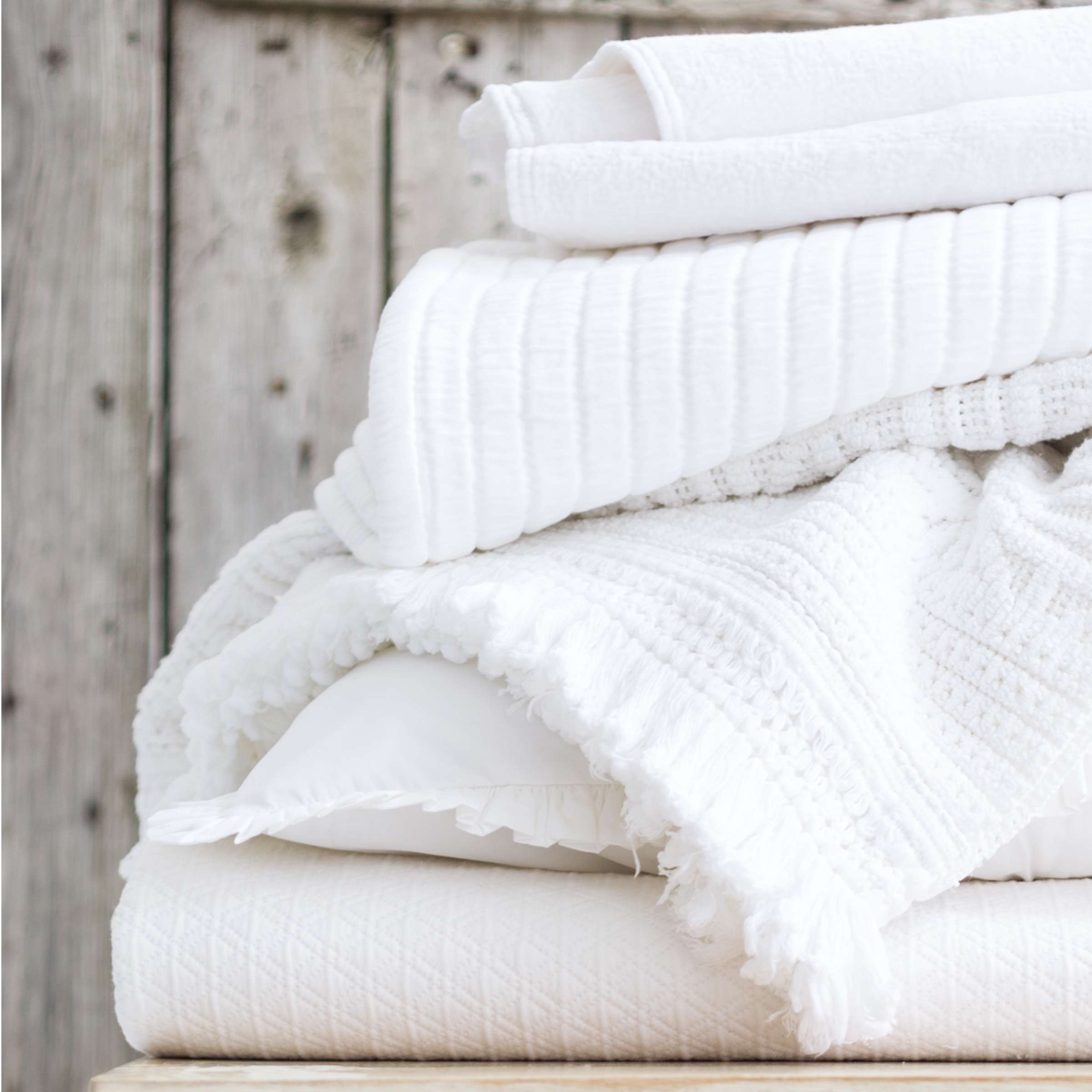 Diamond Matelasse Coverlet Coverlet By Annie Selke