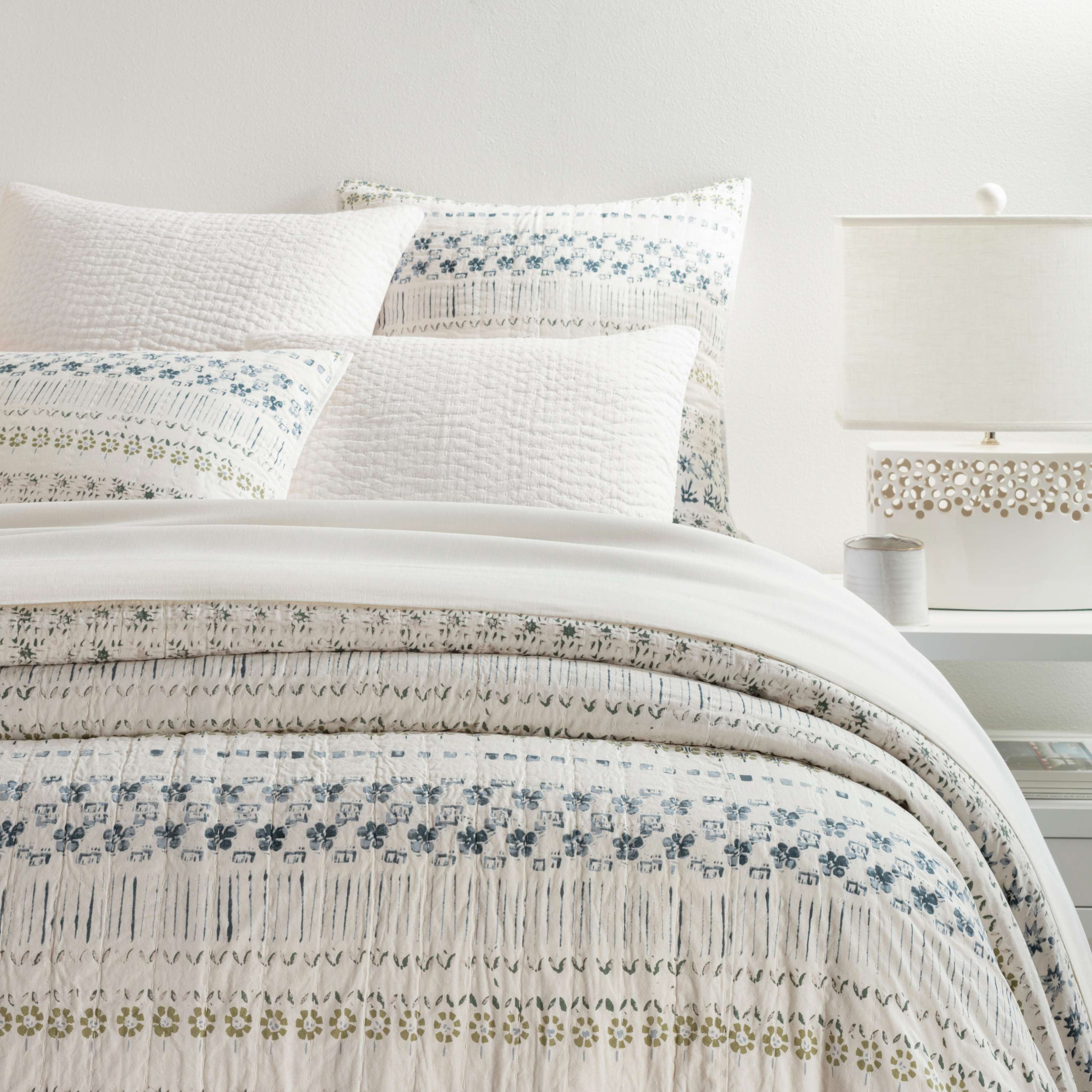 Hawthorn Coverlet Coverlet By Annie Selke