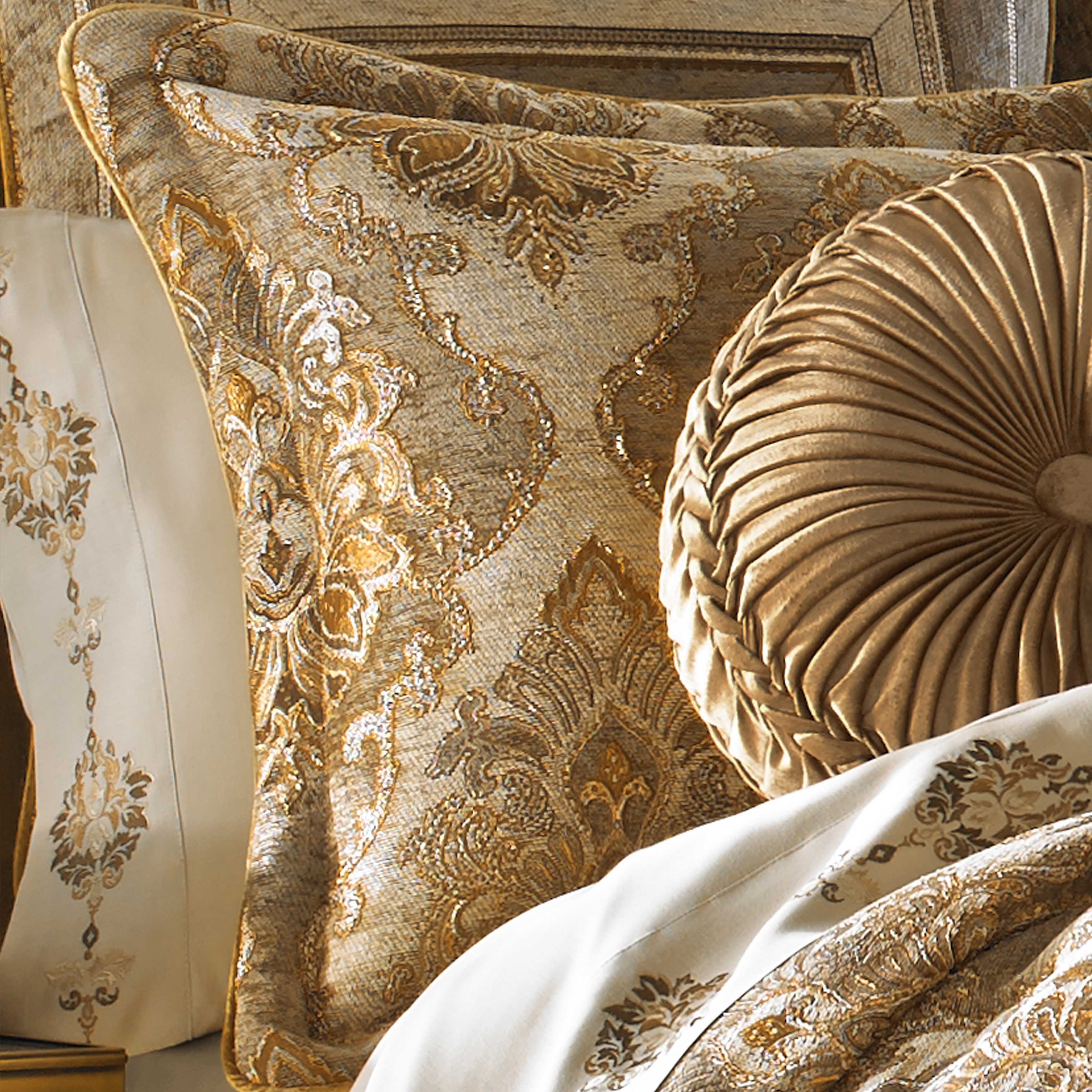 Bradshaw Natural 4-Piece Comforter Set By J Queen Comforter Sets By J. Queen New York