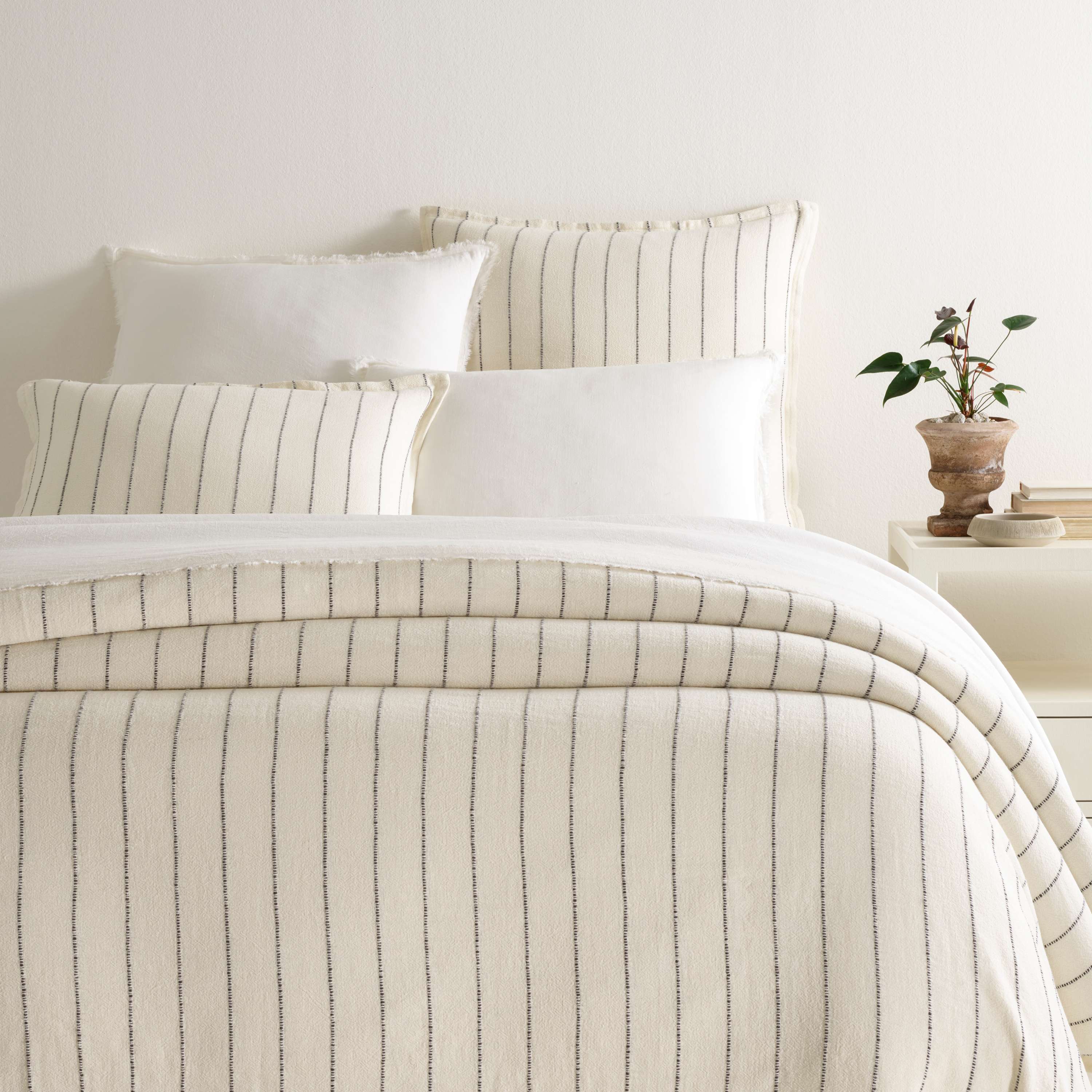 Leigh Linen Duvet Cover Duvet Covers By Annie Selke