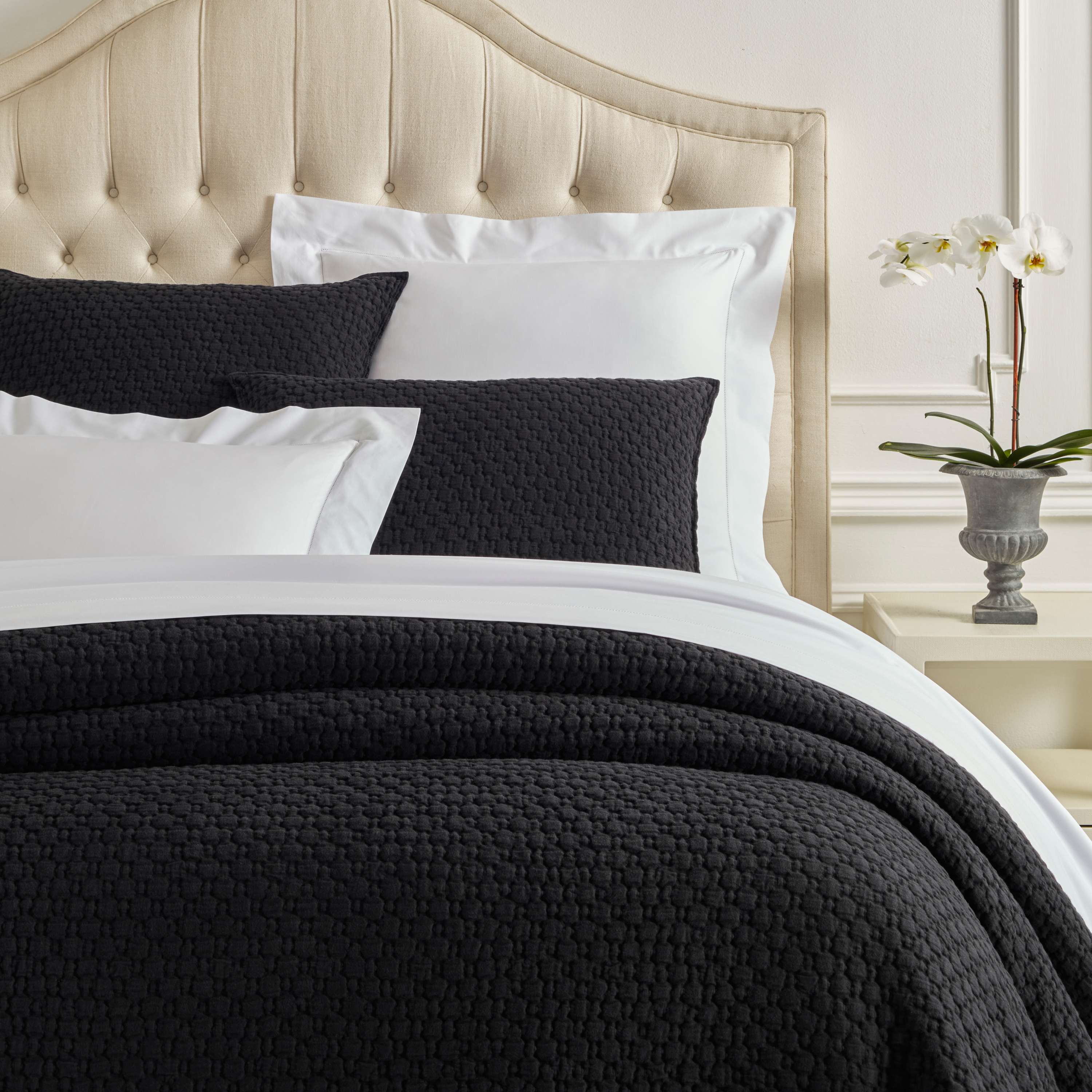 Lodi Matelasse Coverlet Coverlet By Annie Selke