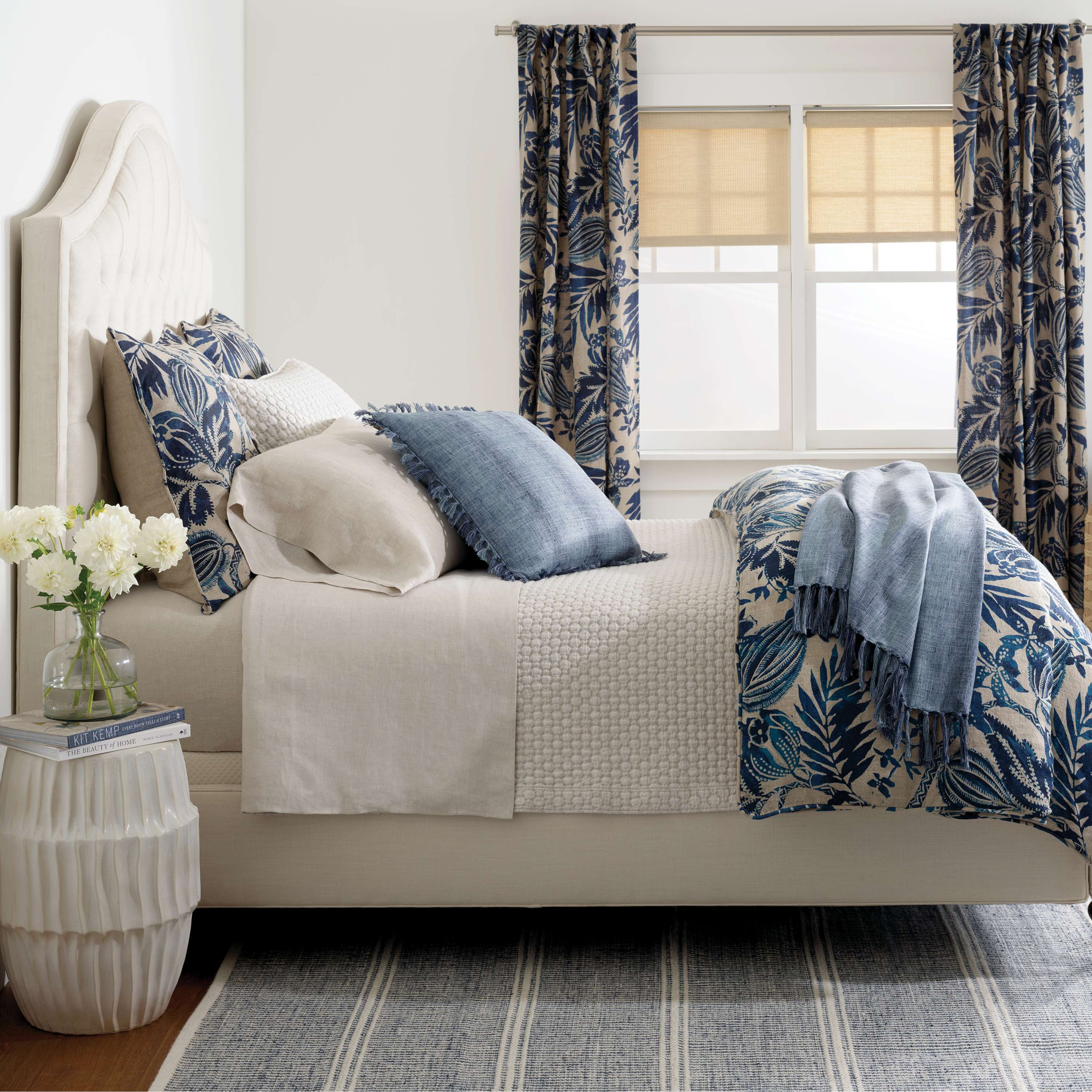 Lodi Matelasse Coverlet Coverlet By Annie Selke