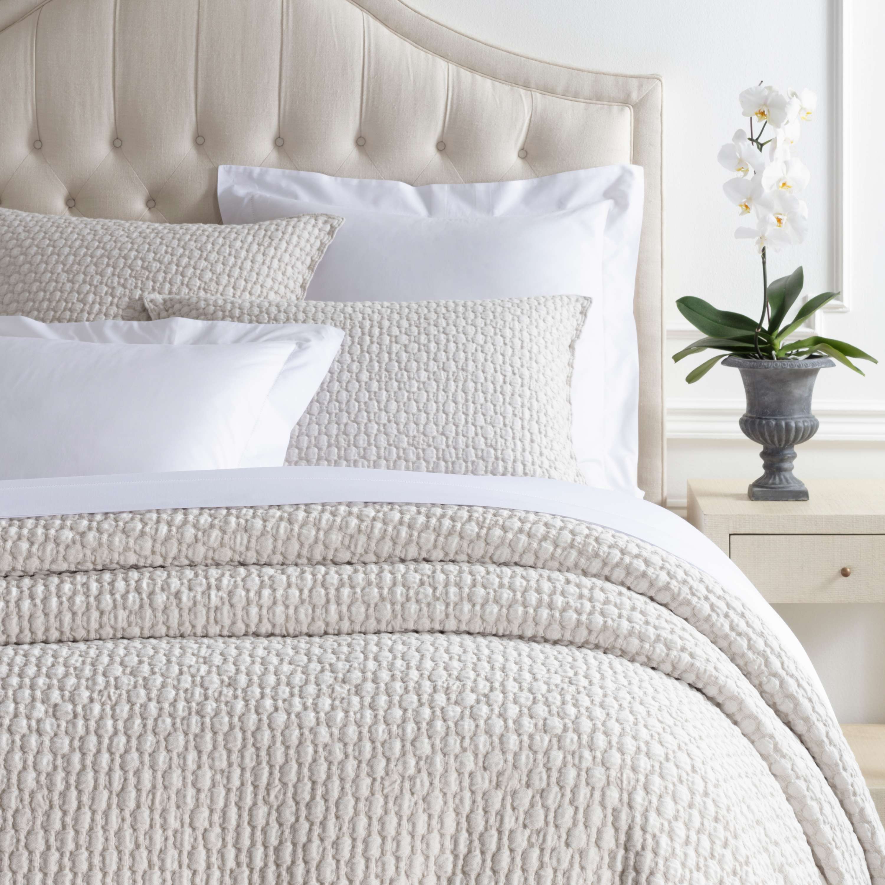 Lodi Matelasse Coverlet Coverlet By Annie Selke