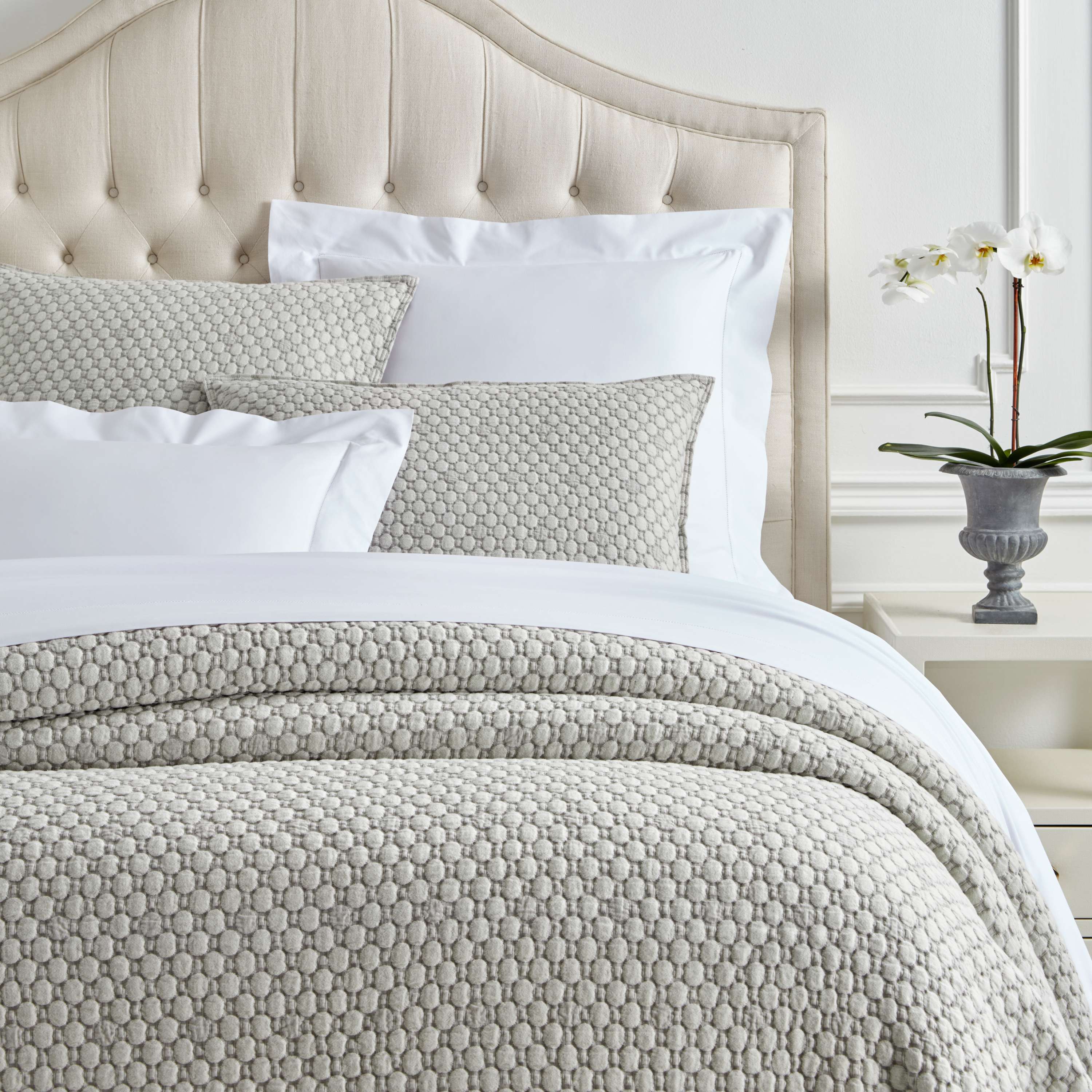 Lodi Matelasse Coverlet Coverlet By Annie Selke