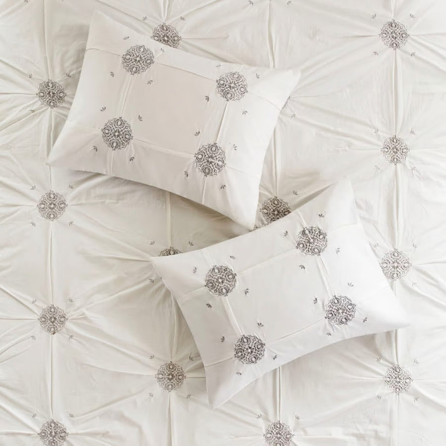 Malia Ivory 4 Piece Duvet Cover Set Duvet Covers By JLA HOME/Olliix (E & E Co., Ltd)