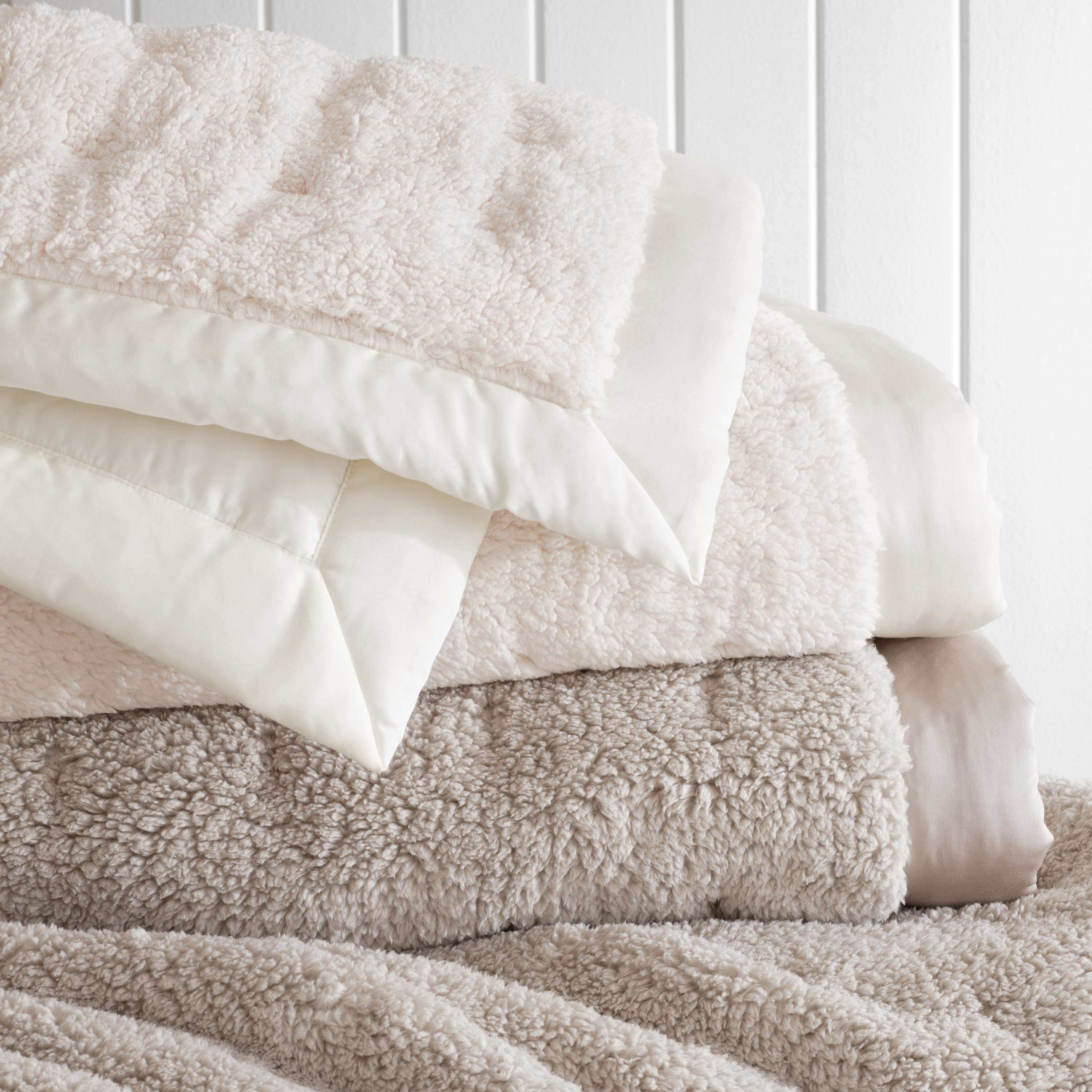 Marshmallow Fleece Puff Comforter Comforter Sets By Annie Selke