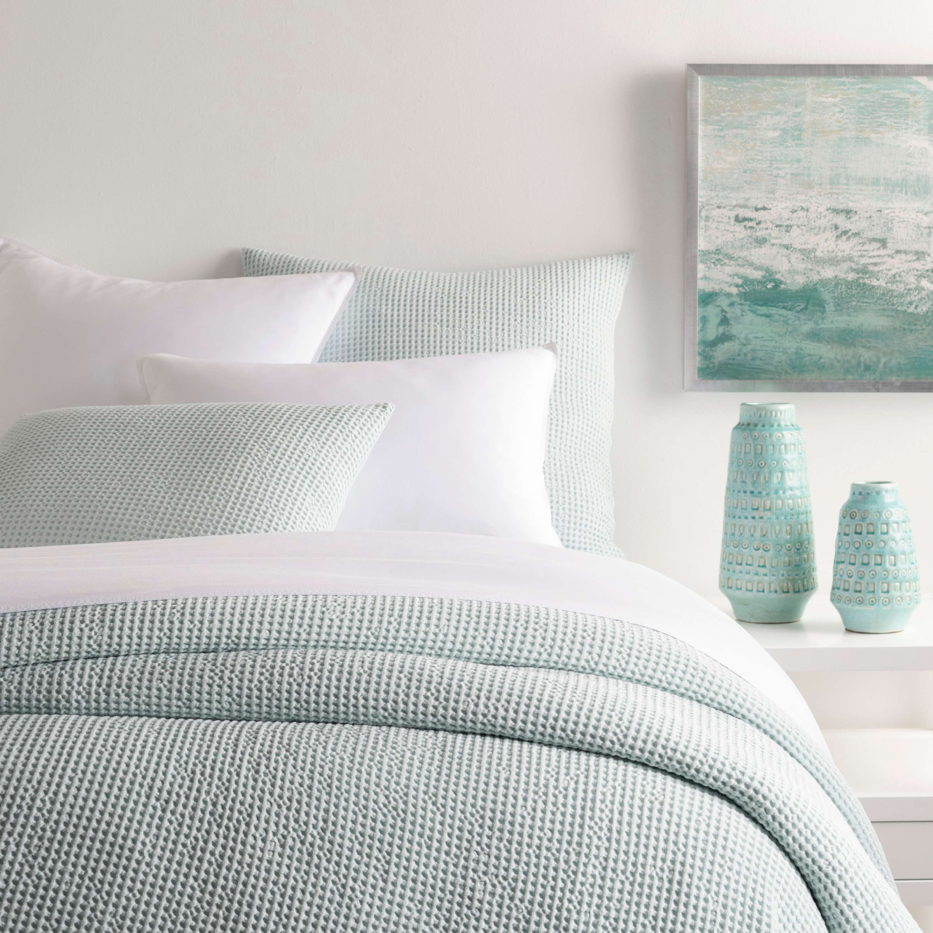 Bubble Matelasse Coverlet Coverlet By Annie Selke