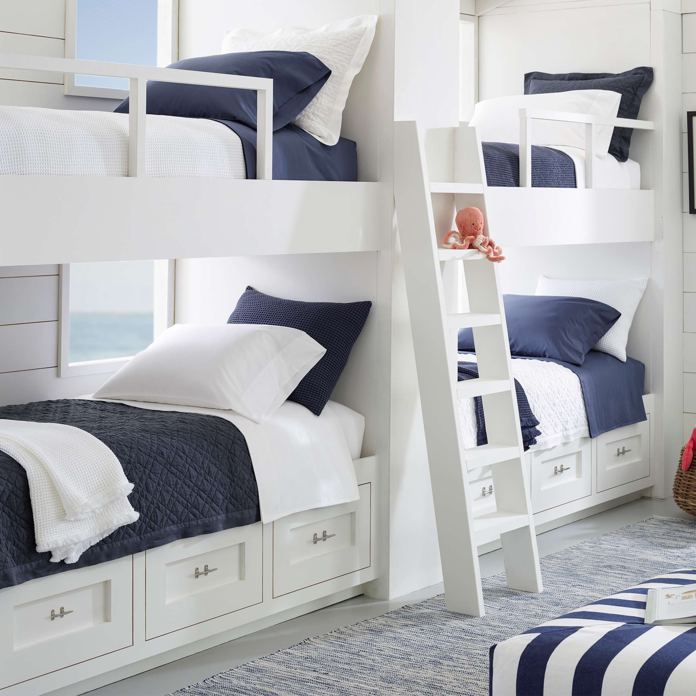 Bubble Matelasse Coverlet Coverlet By Annie Selke