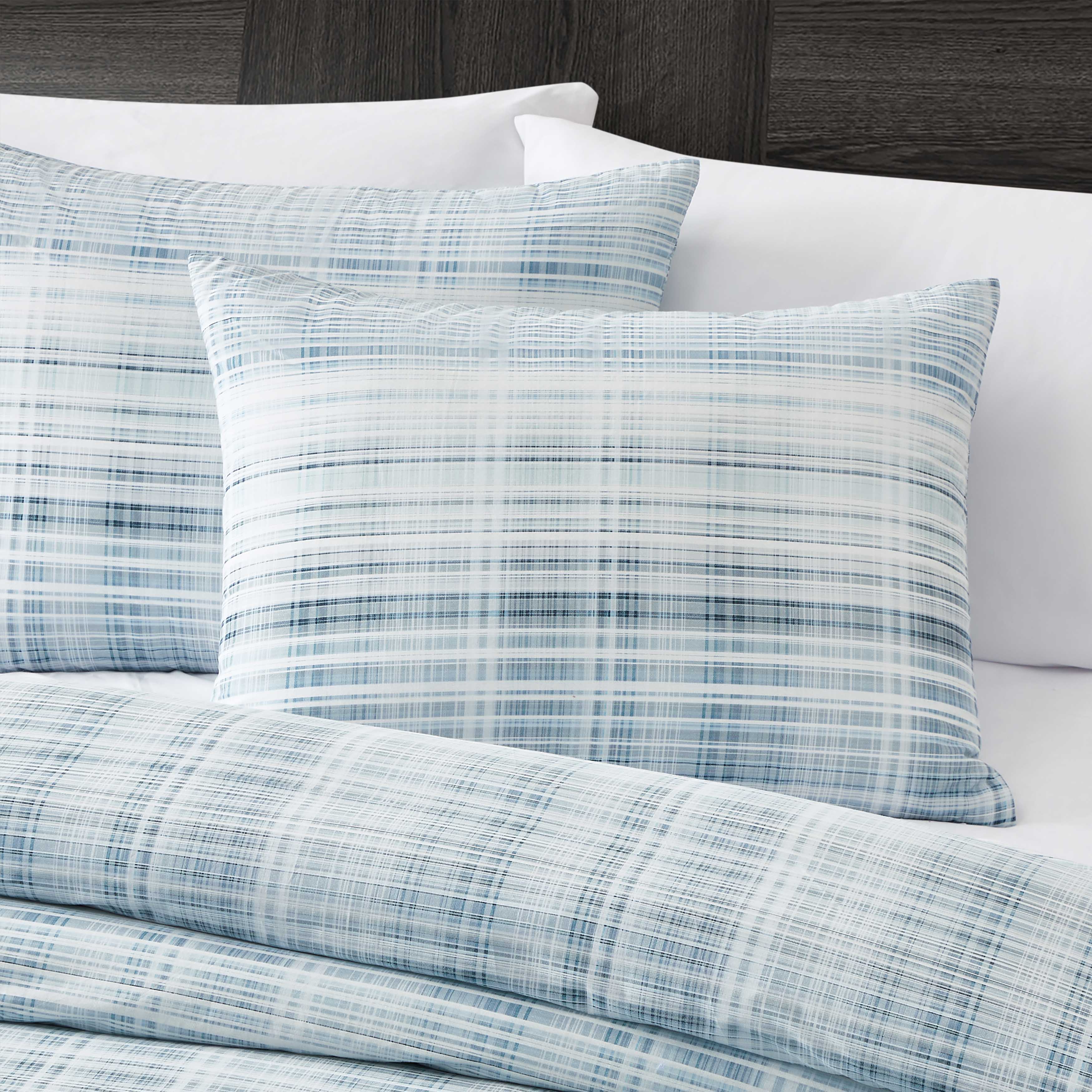 Pascal Blue 3 Piece Duvet Cover Set Duvet Covers By J. Queen New York