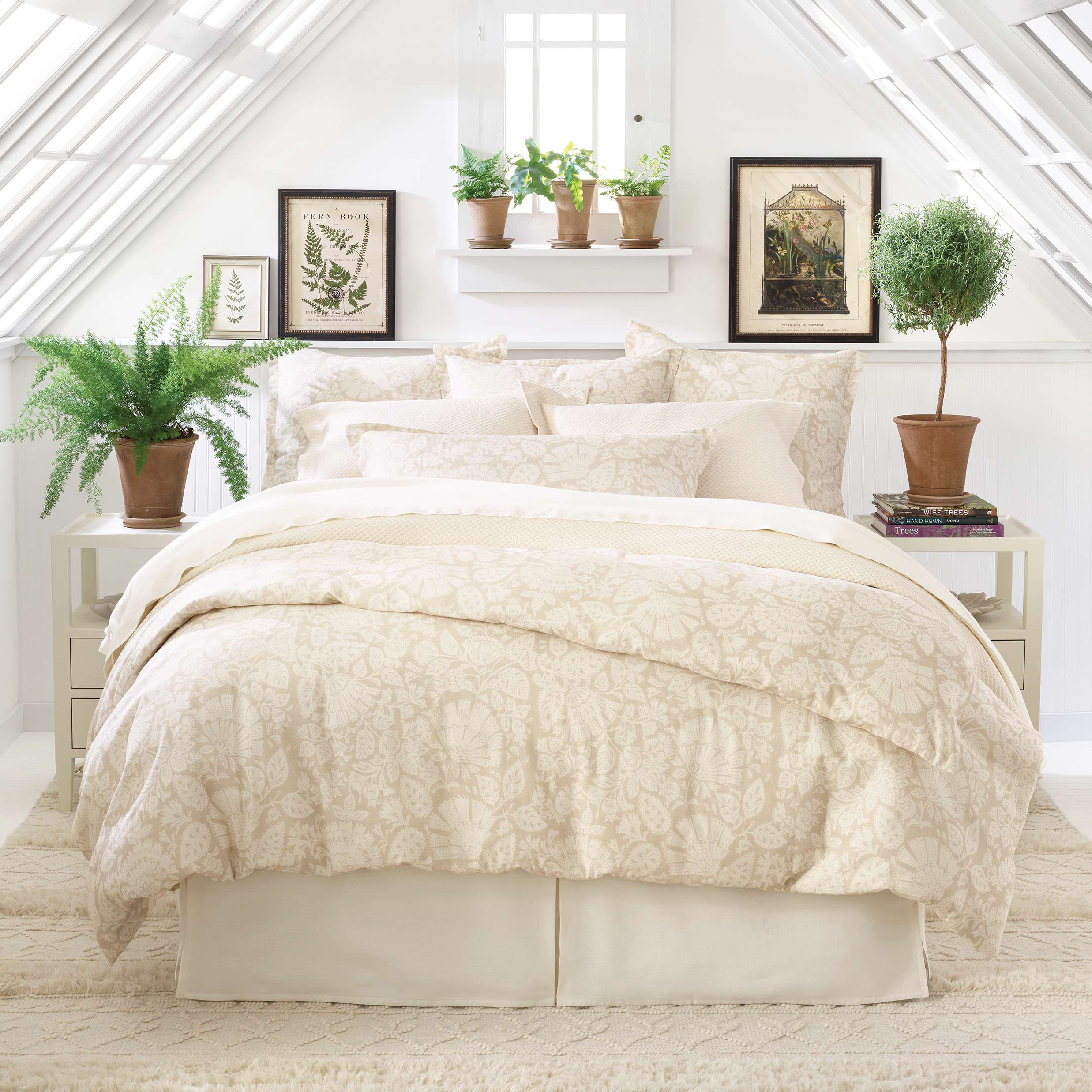 Petite Trellis Matelasse Coverlet Coverlet By Annie Selke