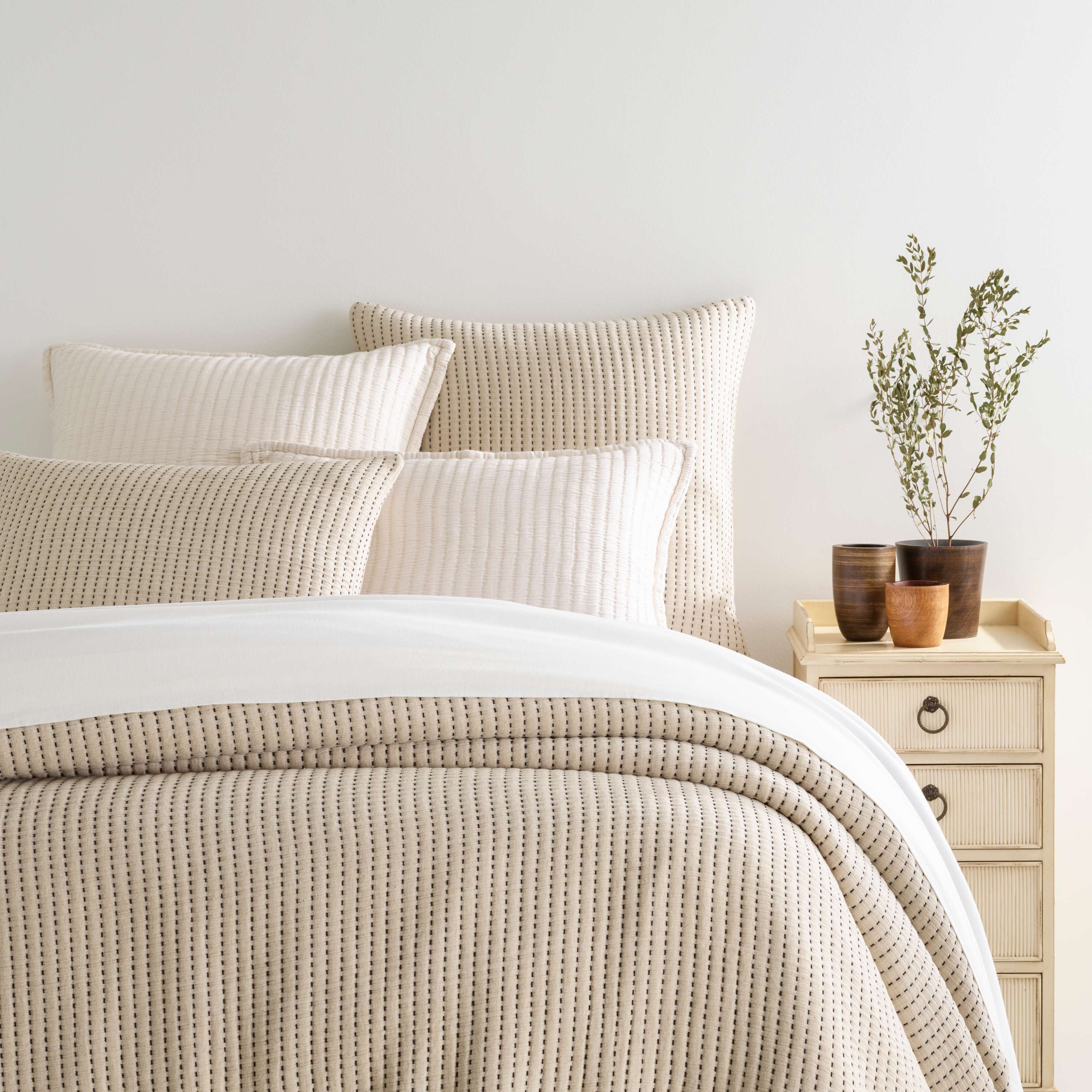 Pick Stitch Matelasse Coverlet Coverlet By Annie Selke