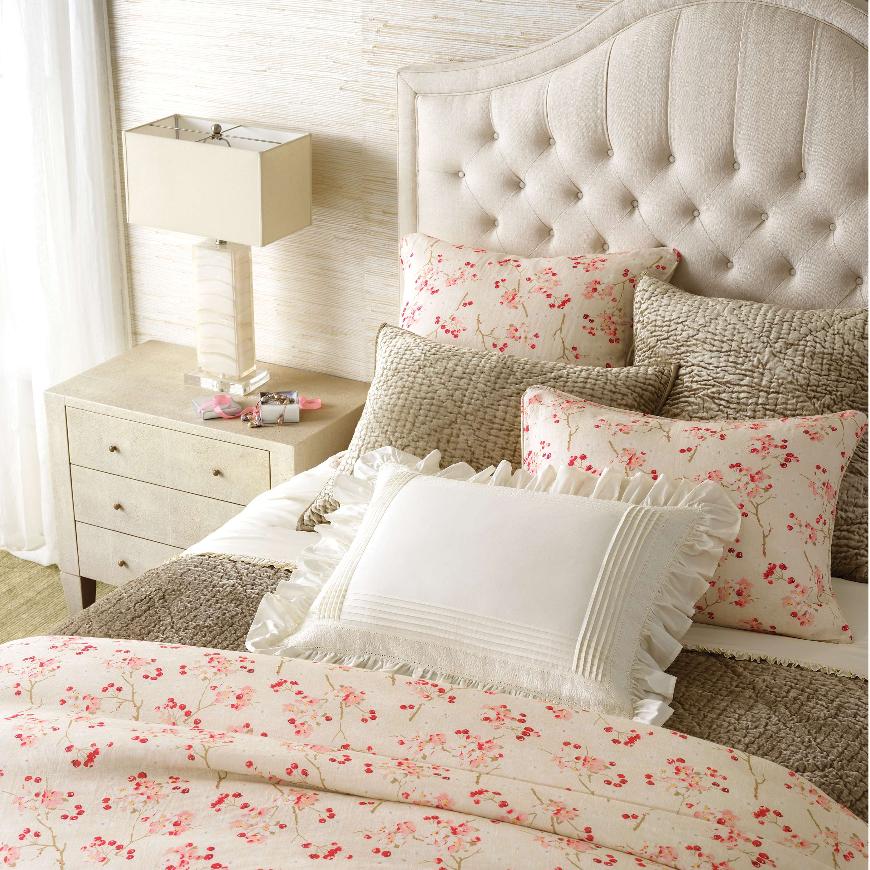 Parisienne Velvet Quilt Quilt Sets By Annie Selke