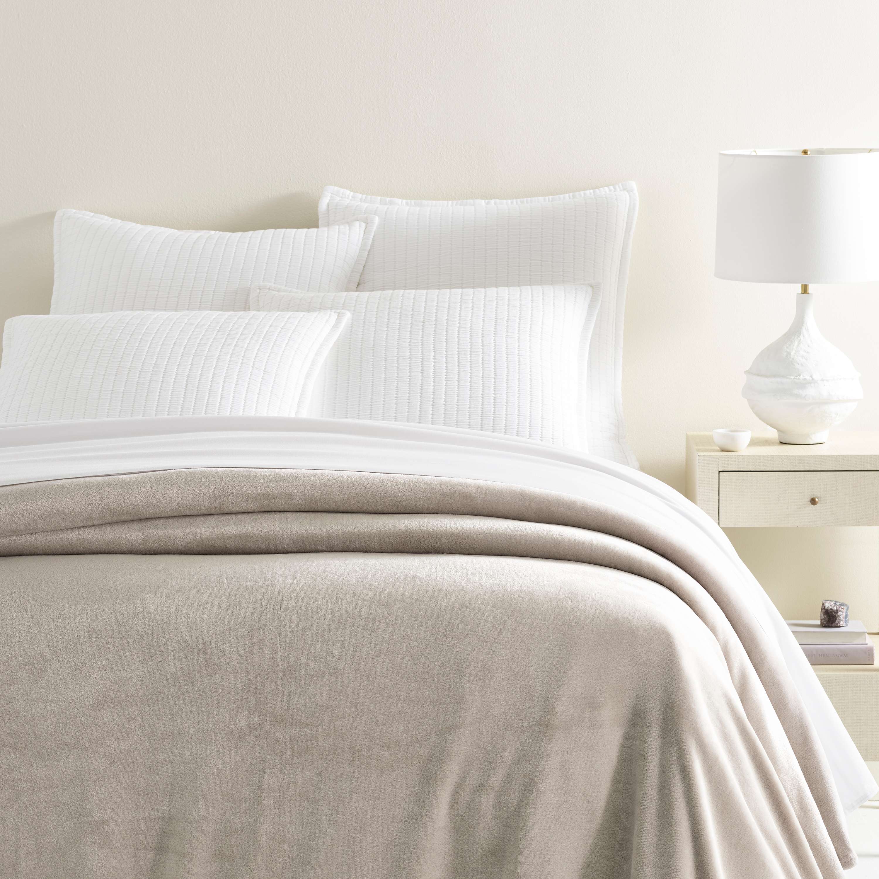 Sheepy Fleece 2.0 Blanket Blanket By Annie Selke