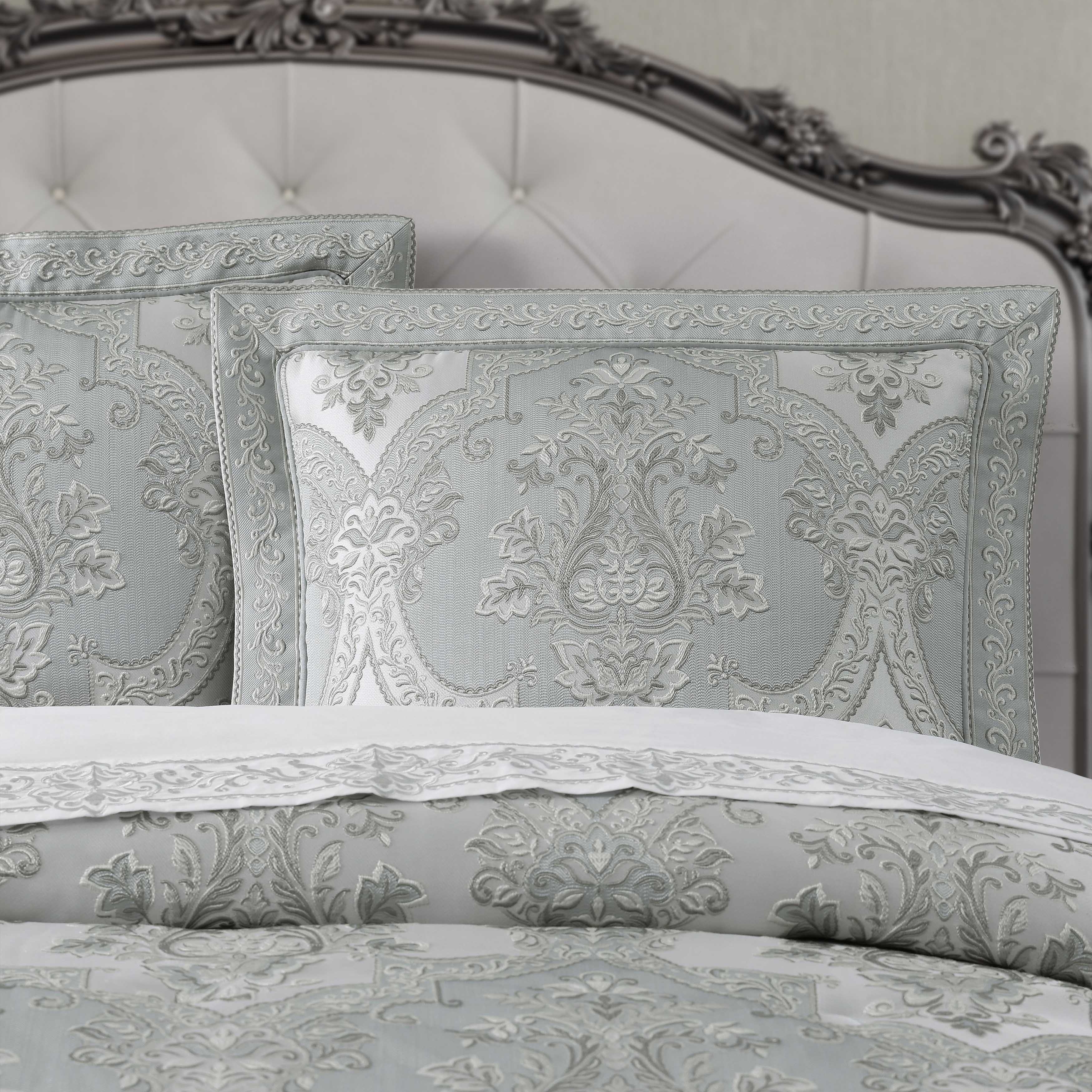 Sondra Spa 4 Piece Comforter Set Comforter Sets By J. Queen New York