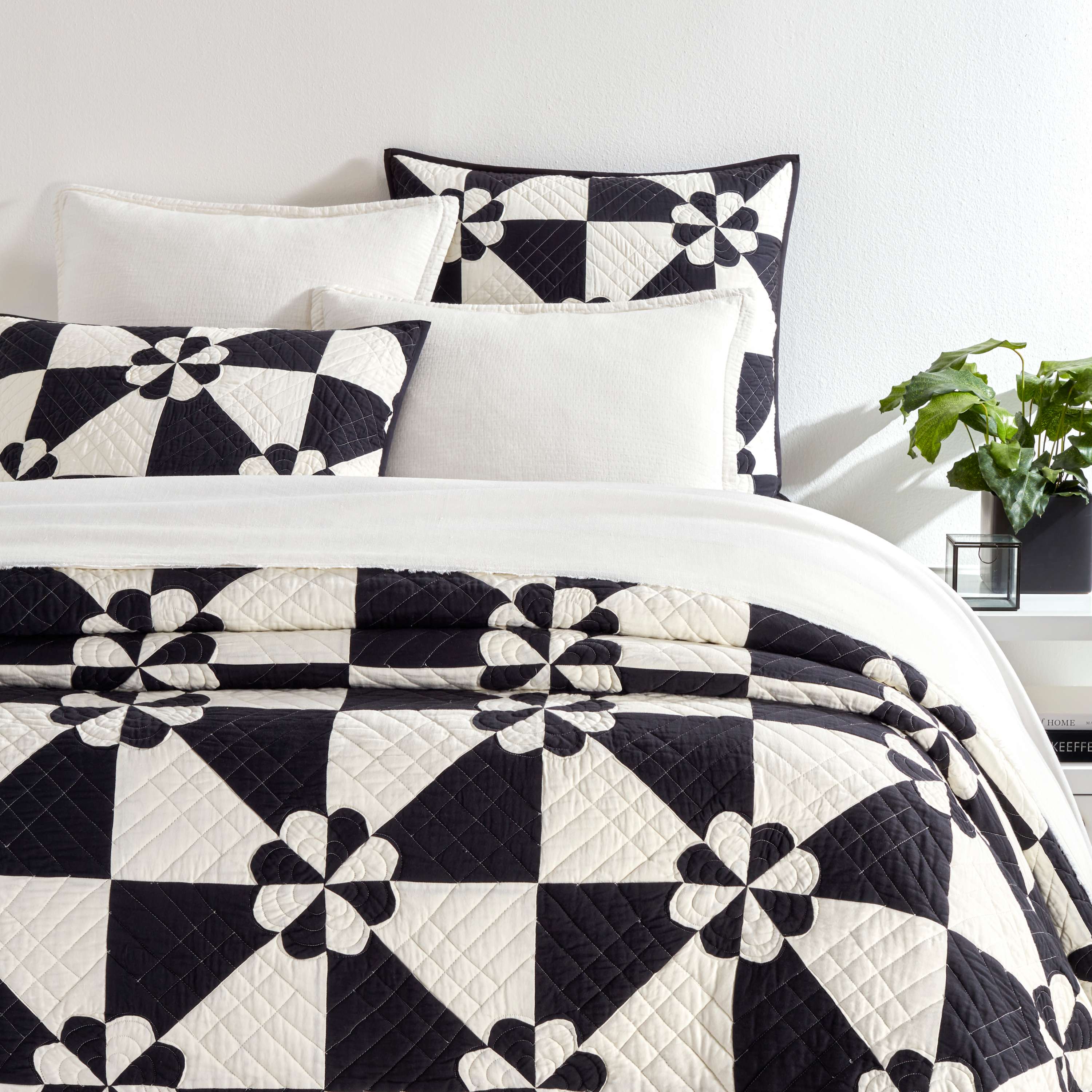 Sunny Side Quilt Quilt Sets By Annie Selke