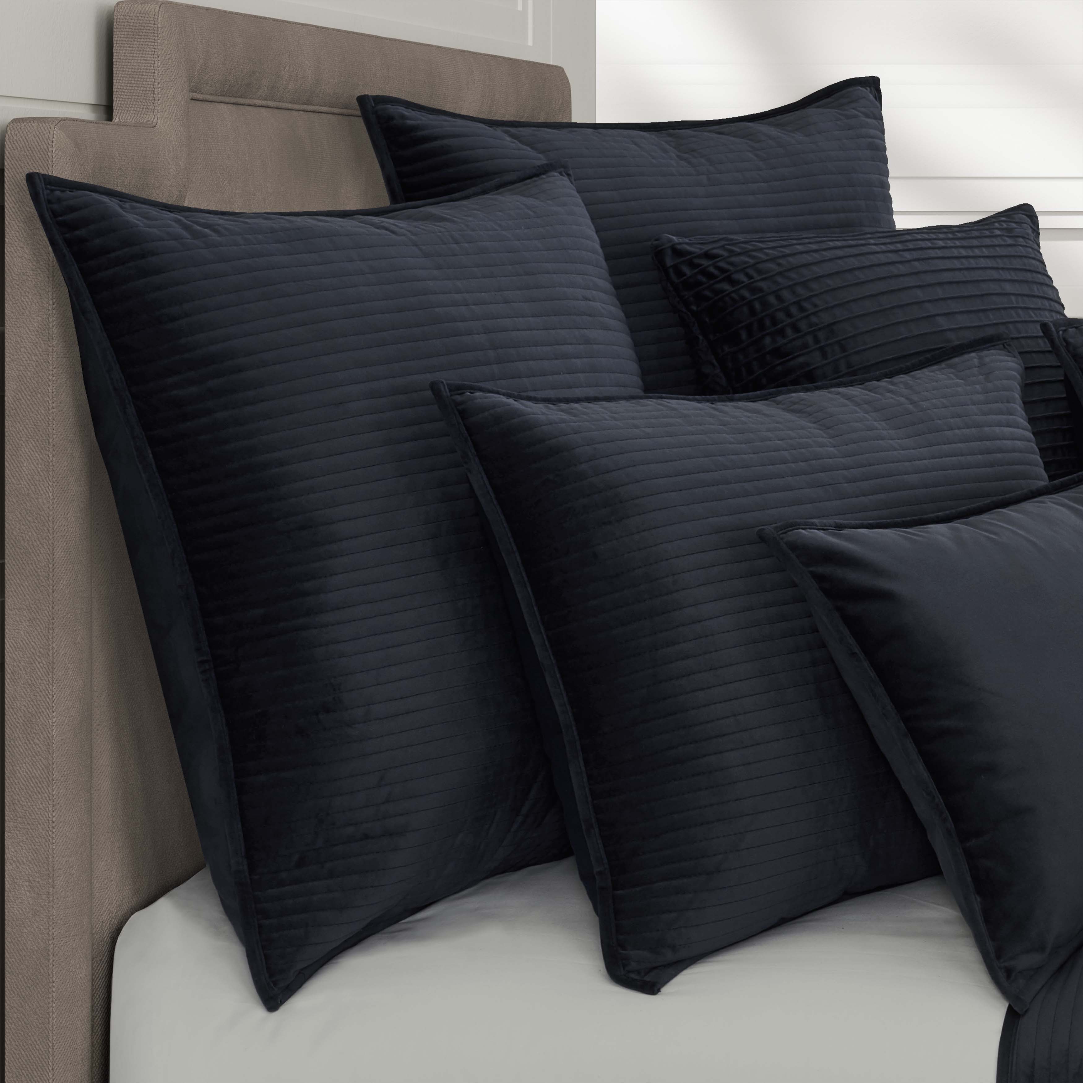 Townsend Quilt Quilt Sets By J. Queen New York