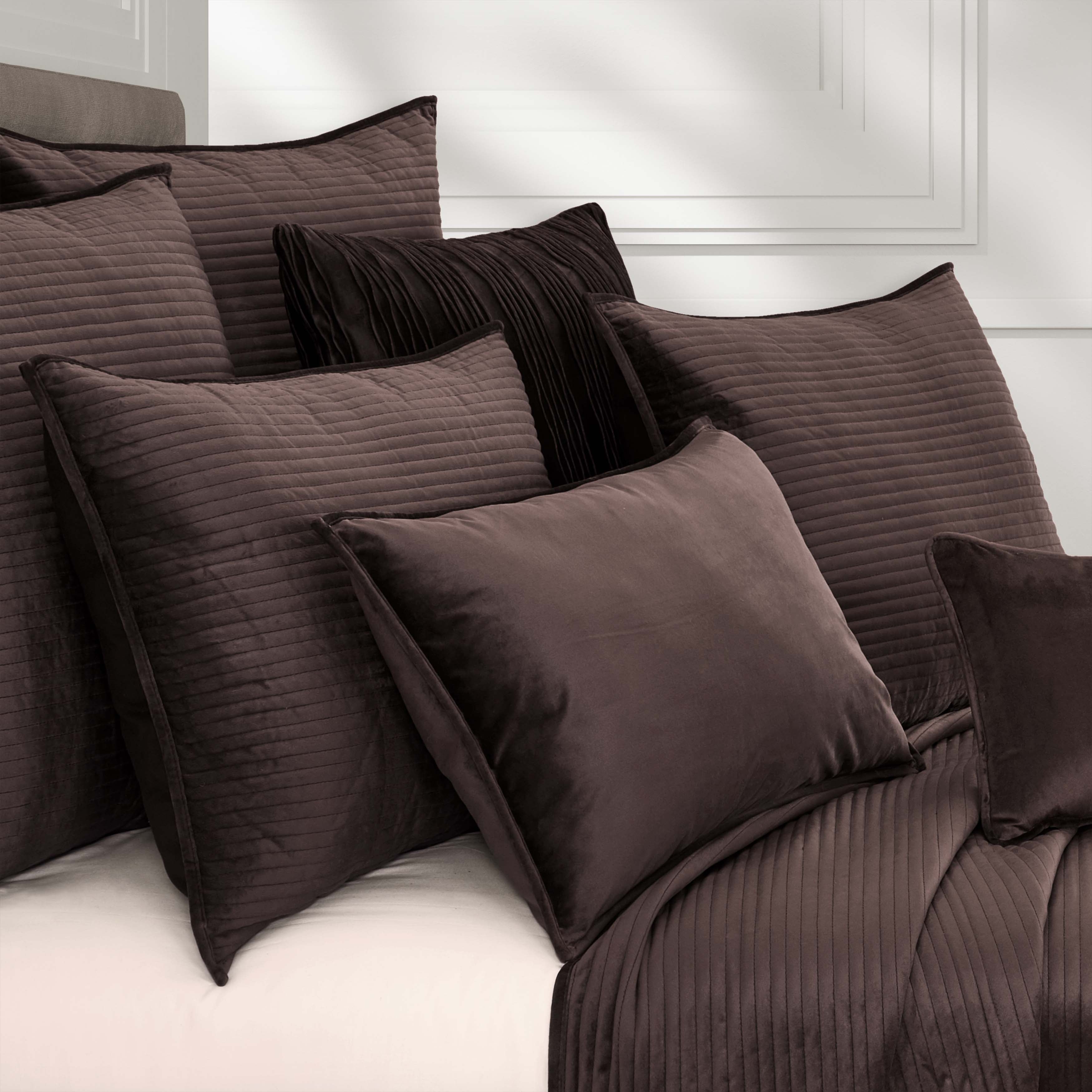 Townsend Quilt Quilt Sets By J. Queen New York
