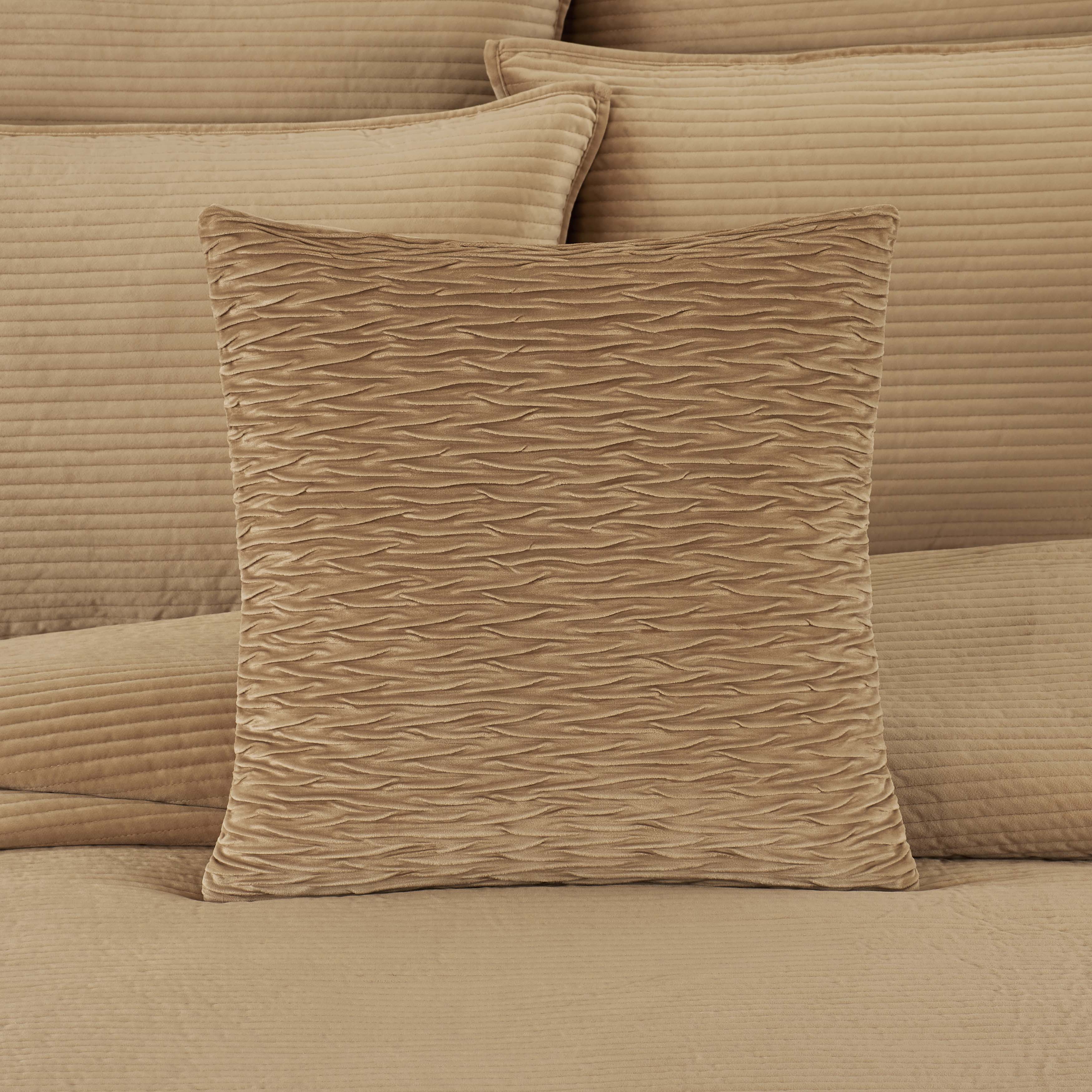 Townsend Ripple Square Decorative Throw Pillow 20" x 20" Throw Pillows By J. Queen New York