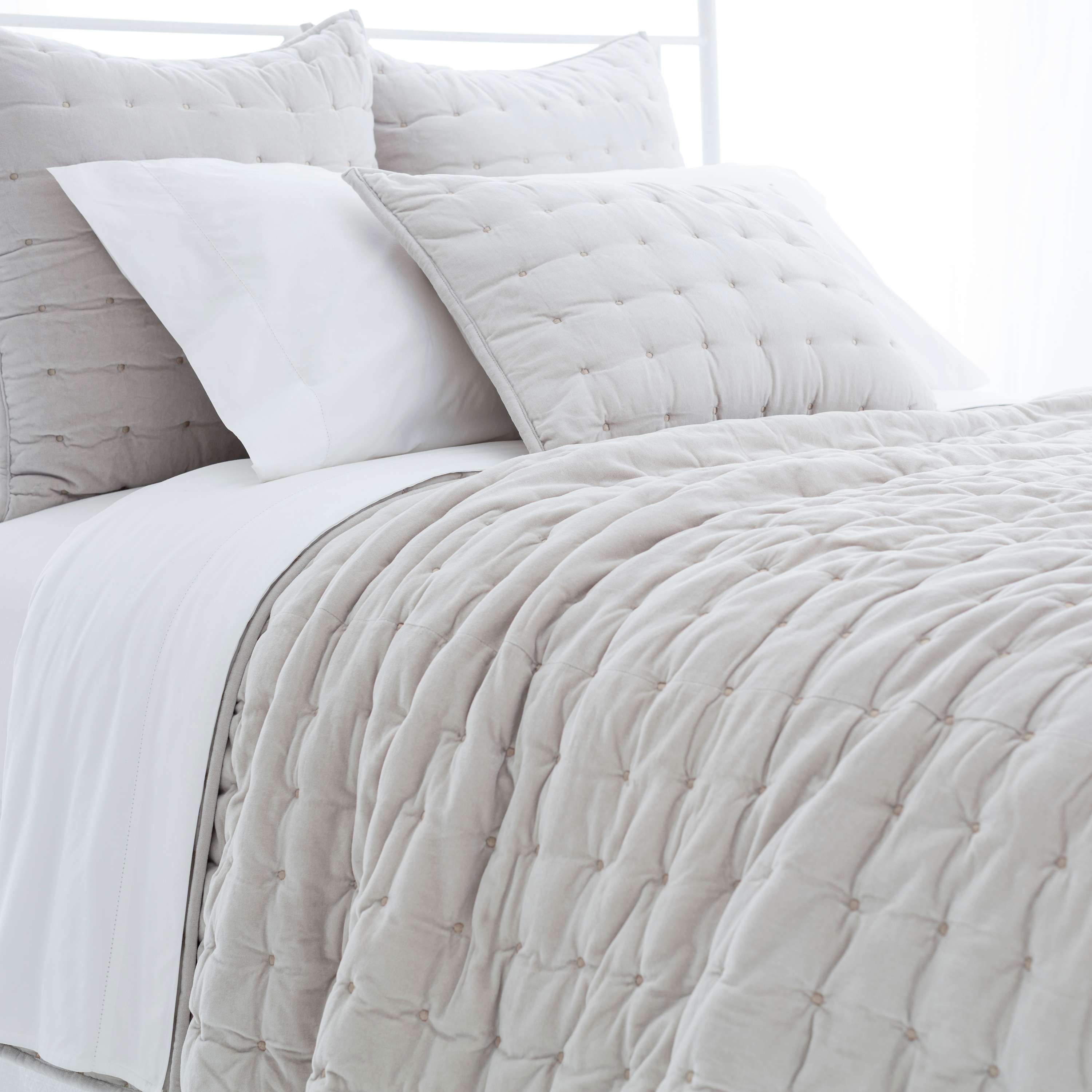 Vienna Velvet Quilt Quilt Sets By Annie Selke