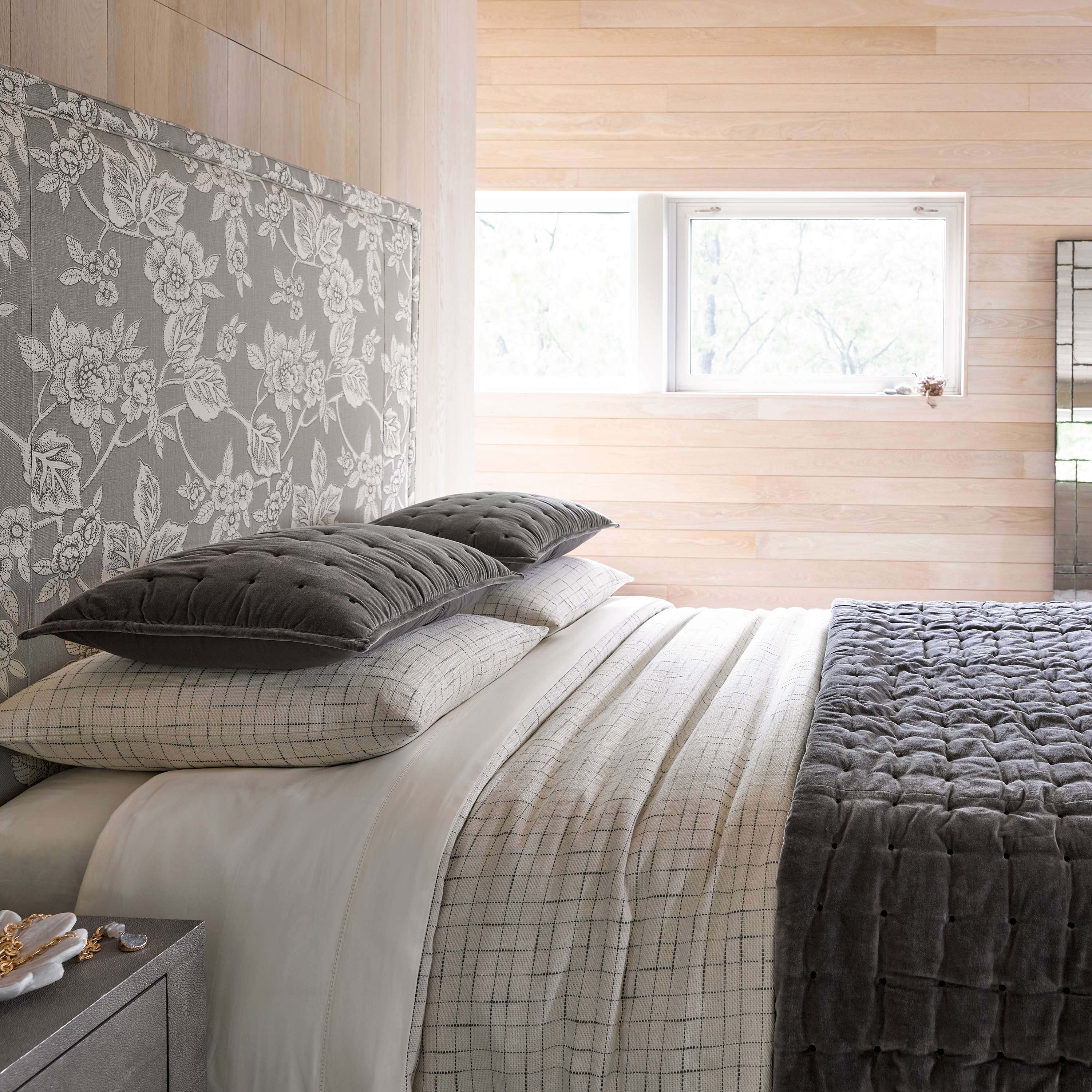 Vienna Velvet Quilt Quilt Sets By Annie Selke