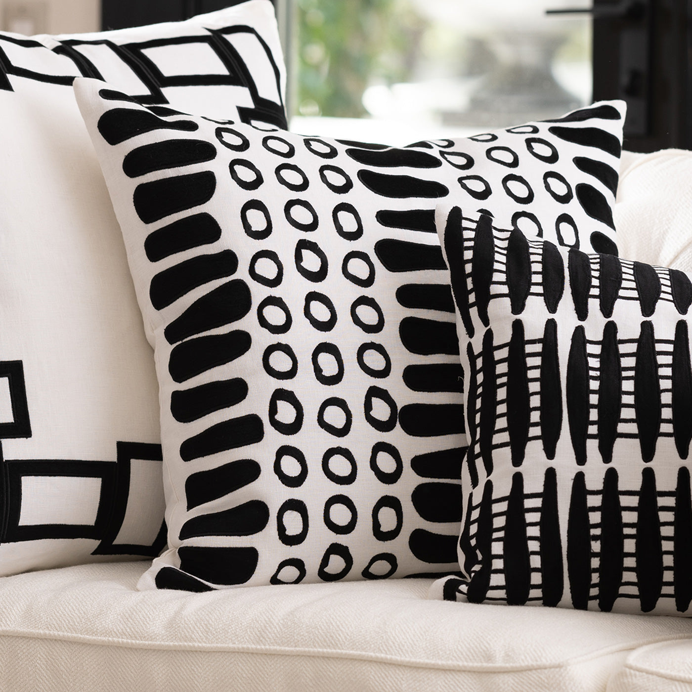 Peru White/Black Square Decorative Throw Pillow 24" x 24" Throw Pillows By Lili Alessandra