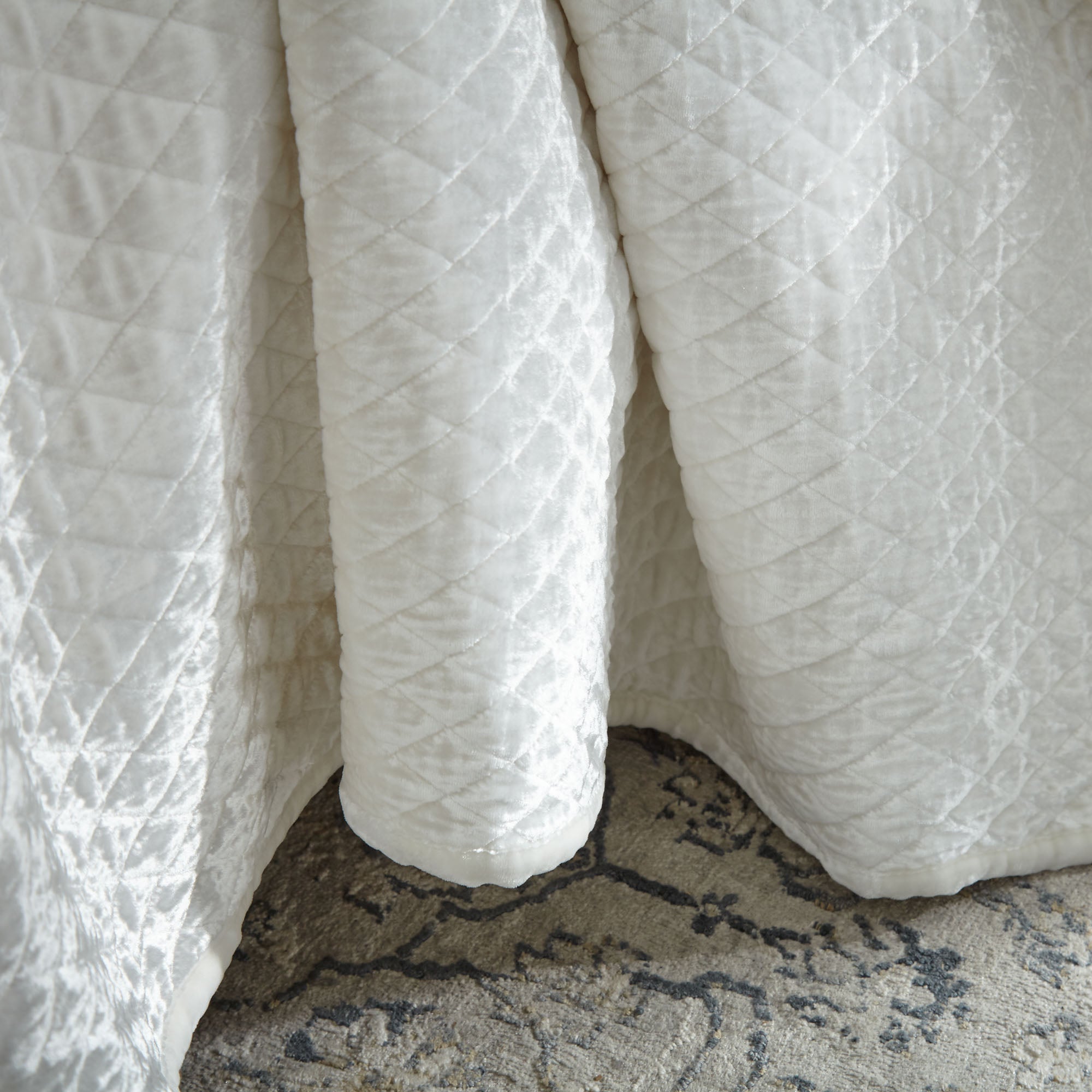 Enzo Coverlet Coverlet By Lili Alessandra