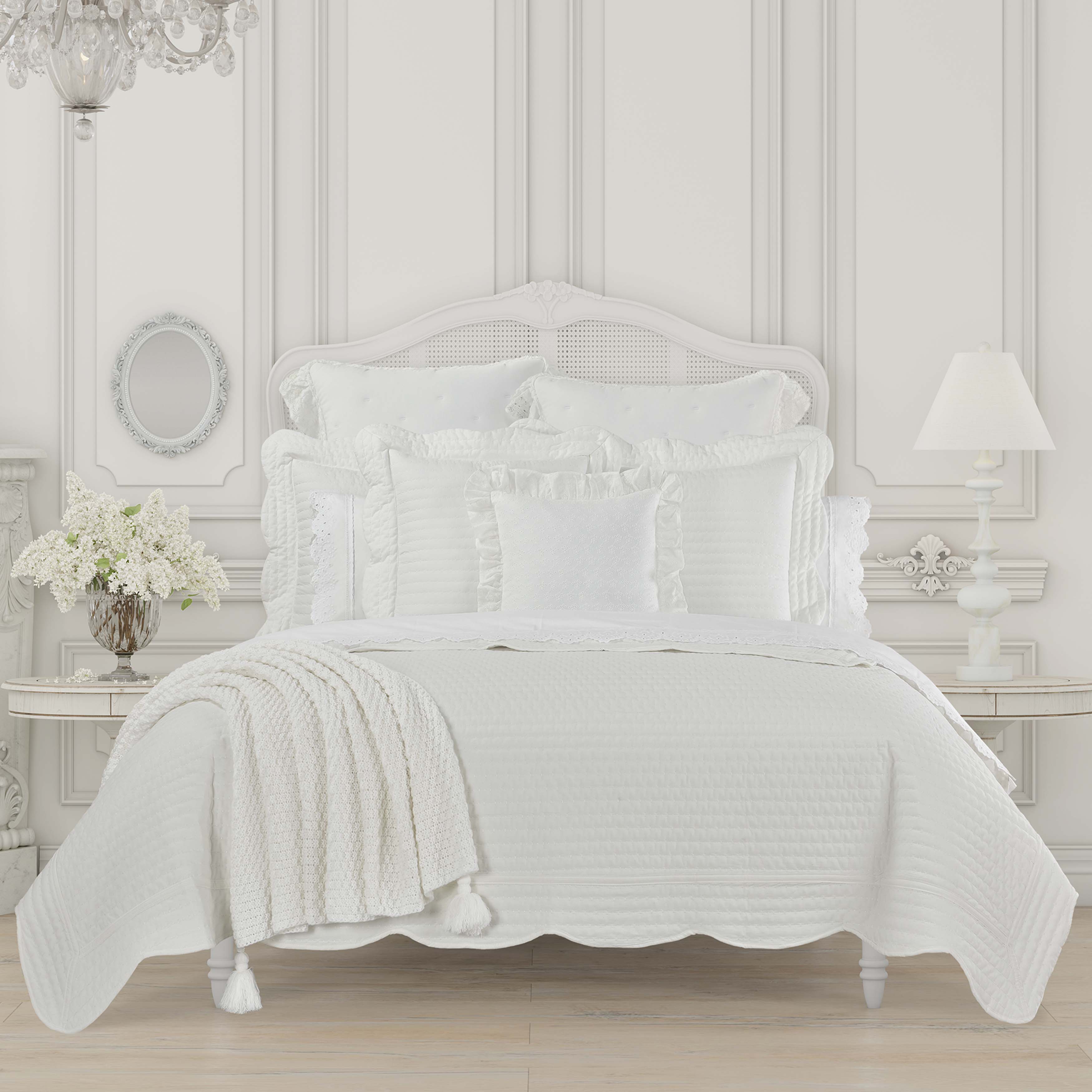 Amherst White Quilt Quilt Sets By J. Queen New York