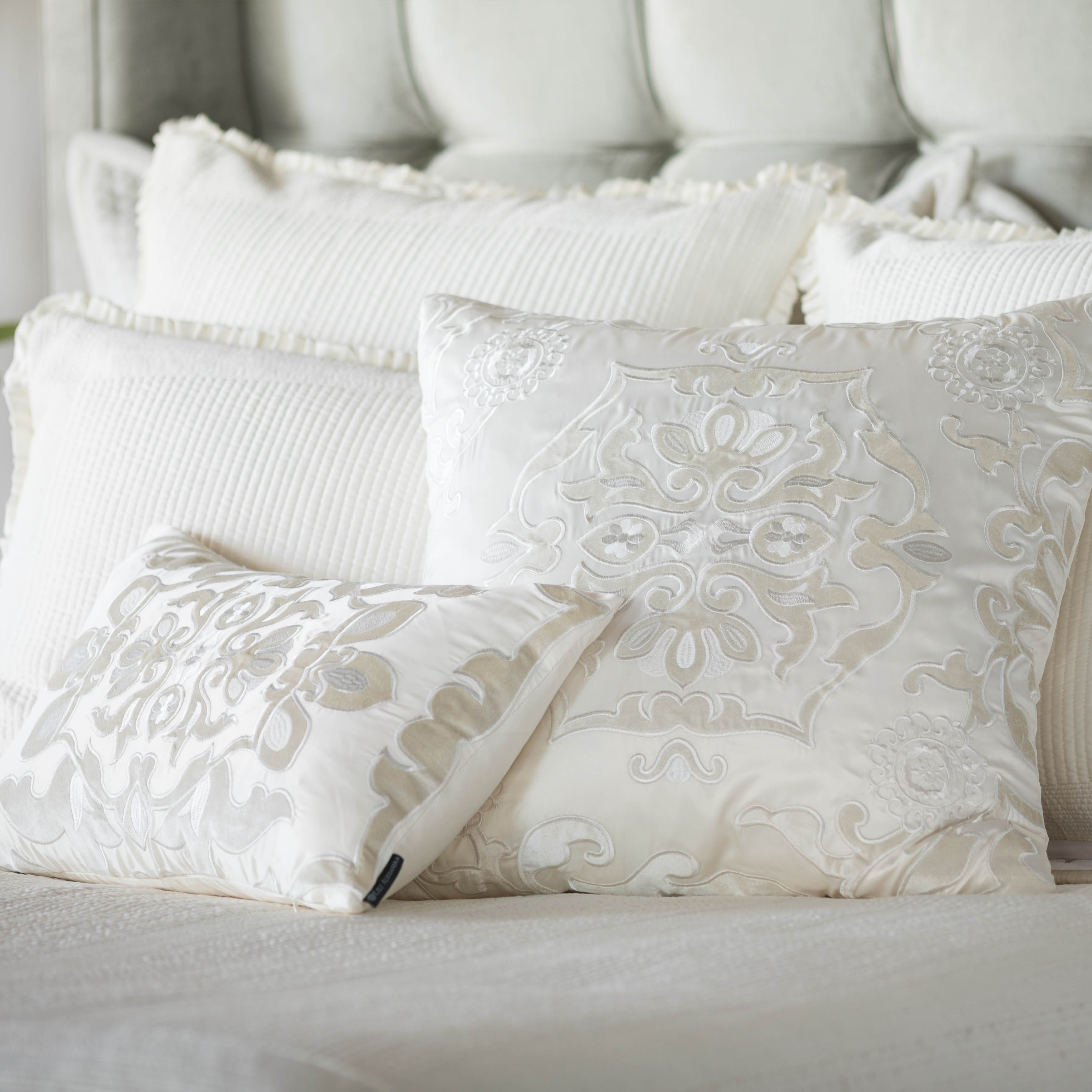 Battersea Ivory S&S Quilted Bedspread Bedspread Set By Lili Alessandra