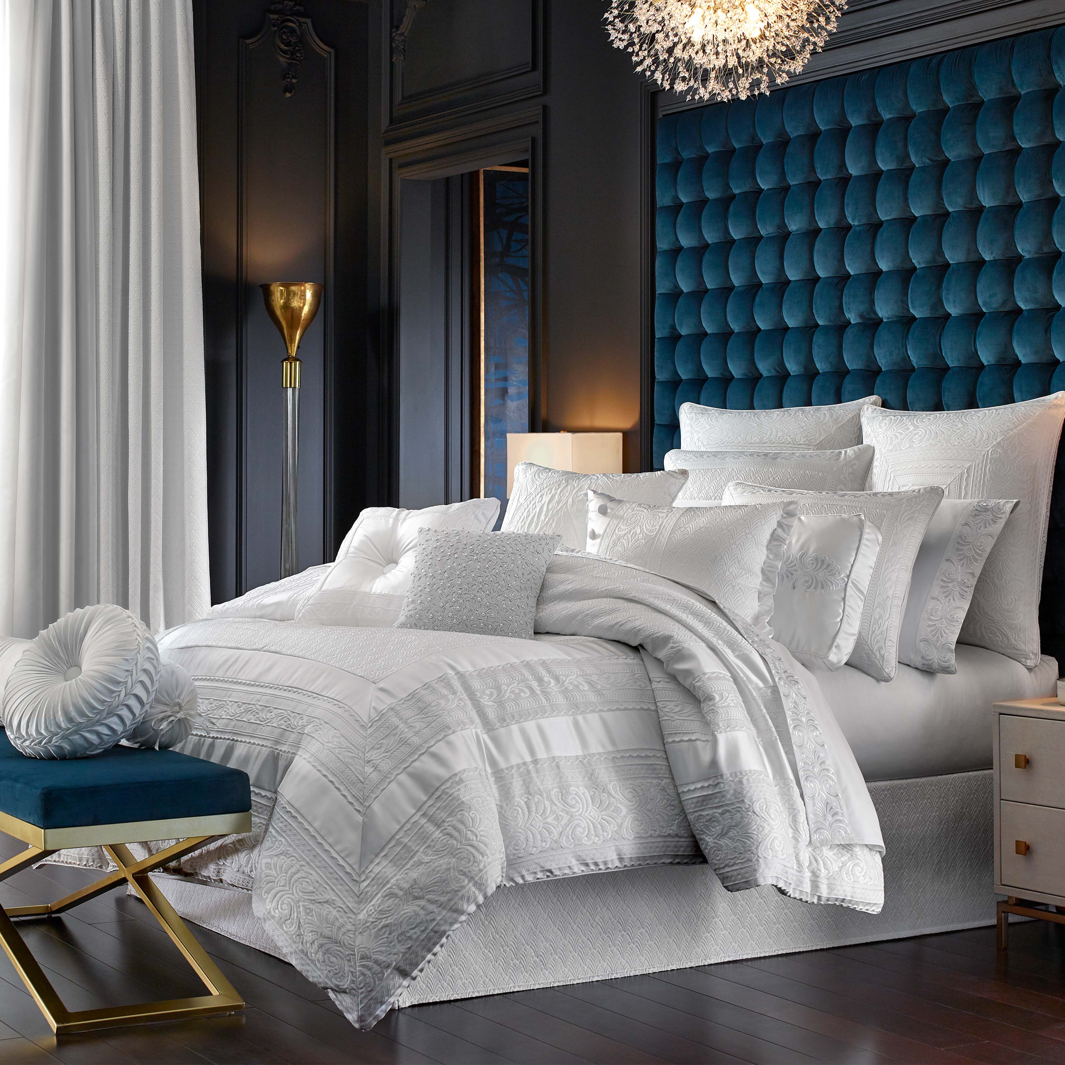 Becco White 4-Piece Comforter Set By J Queen Comforter Sets By J. Queen New York