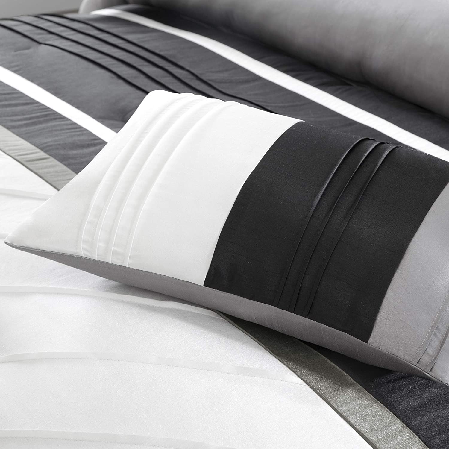 Rihana 7-Piece Comforter Set Comforter Sets By JLA HOME/Olliix (E & E Co., Ltd)