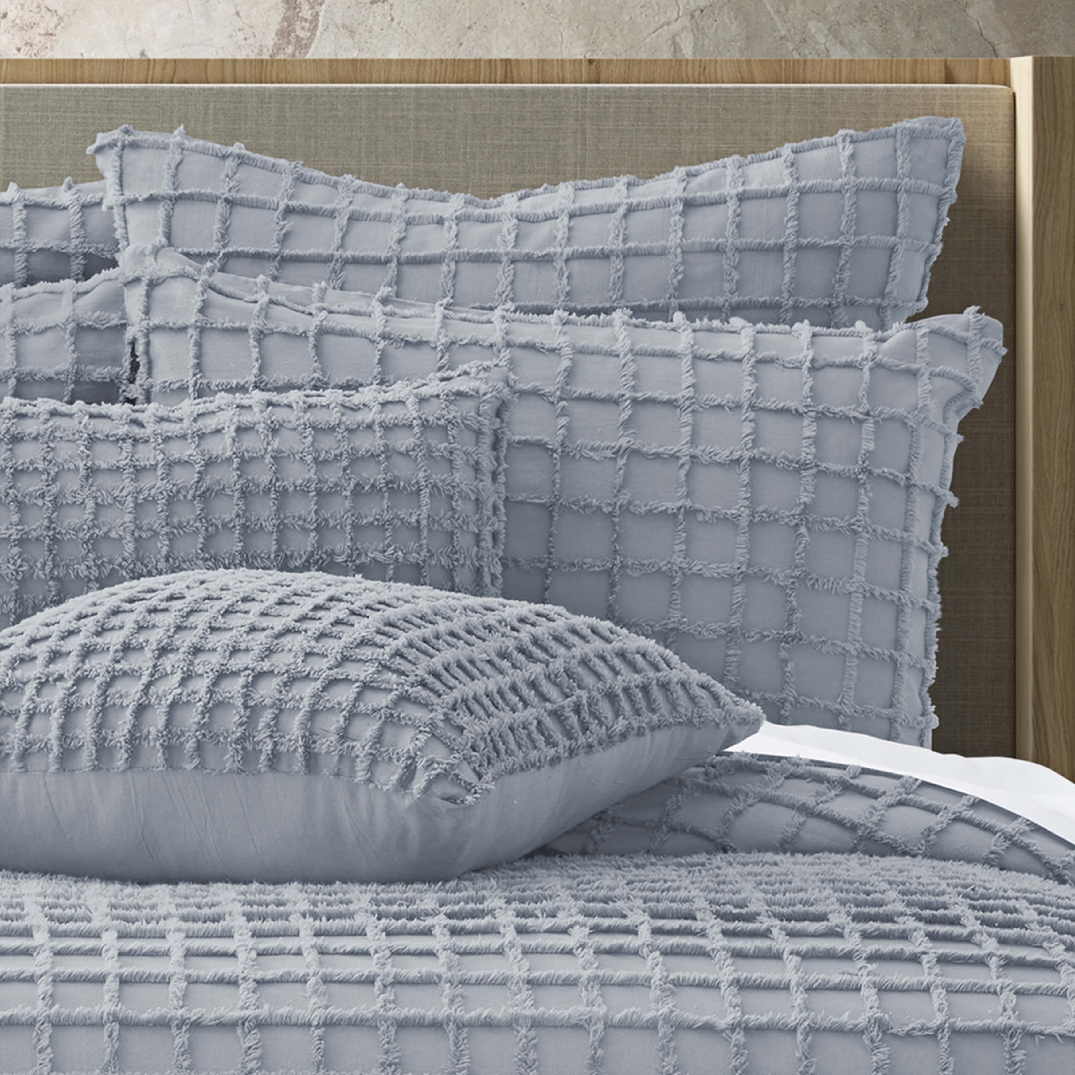 Cameron 3-Piece Duvet Cover Set By J Queen Duvet Covers By J. Queen New York