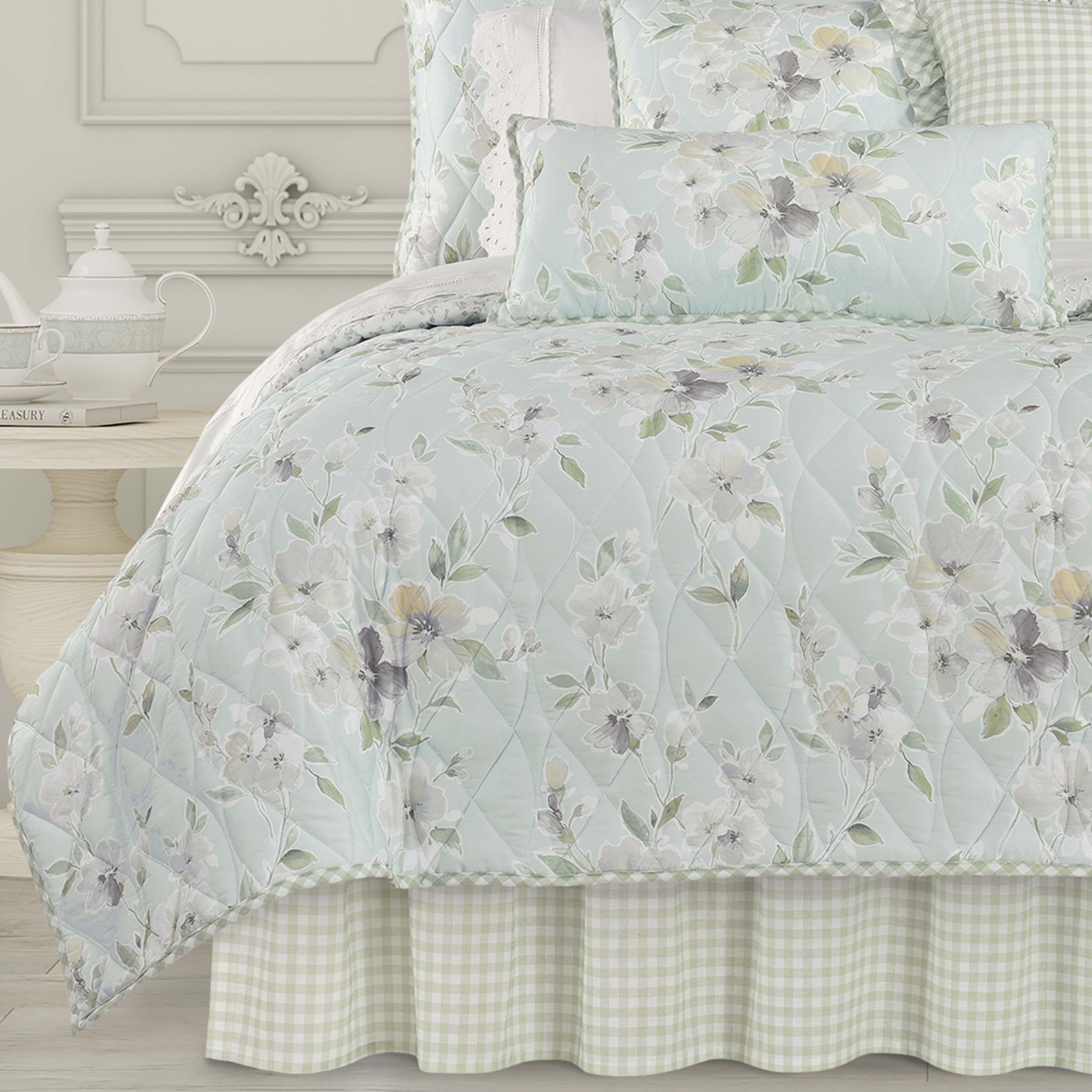 Cassia Duck Egg Quilt Quilt Sets By J. Queen New York