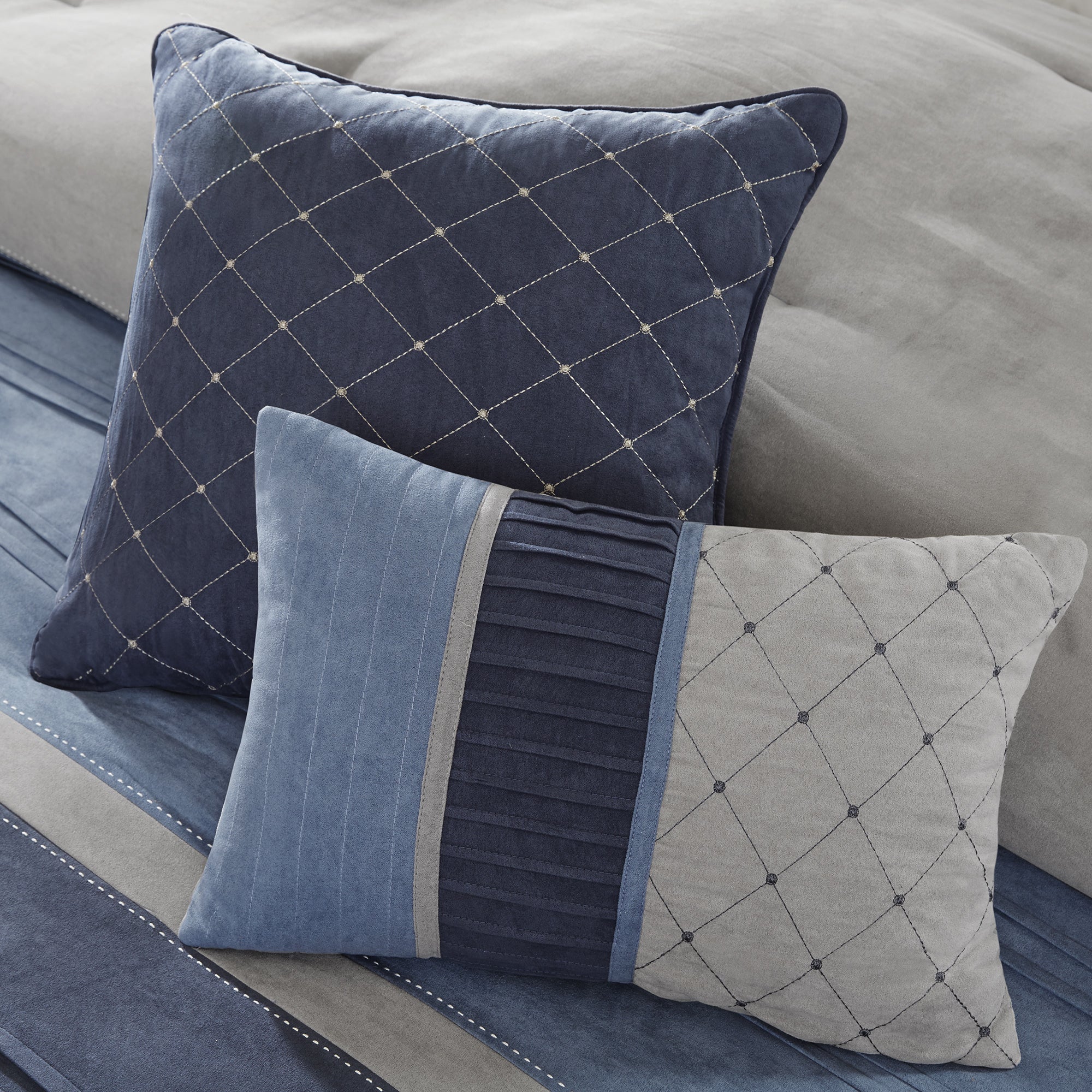 Matteo Vintage 7-Piece Comforter Set Comforter Sets By JLA HOME/Olliix (E & E Co., Ltd)