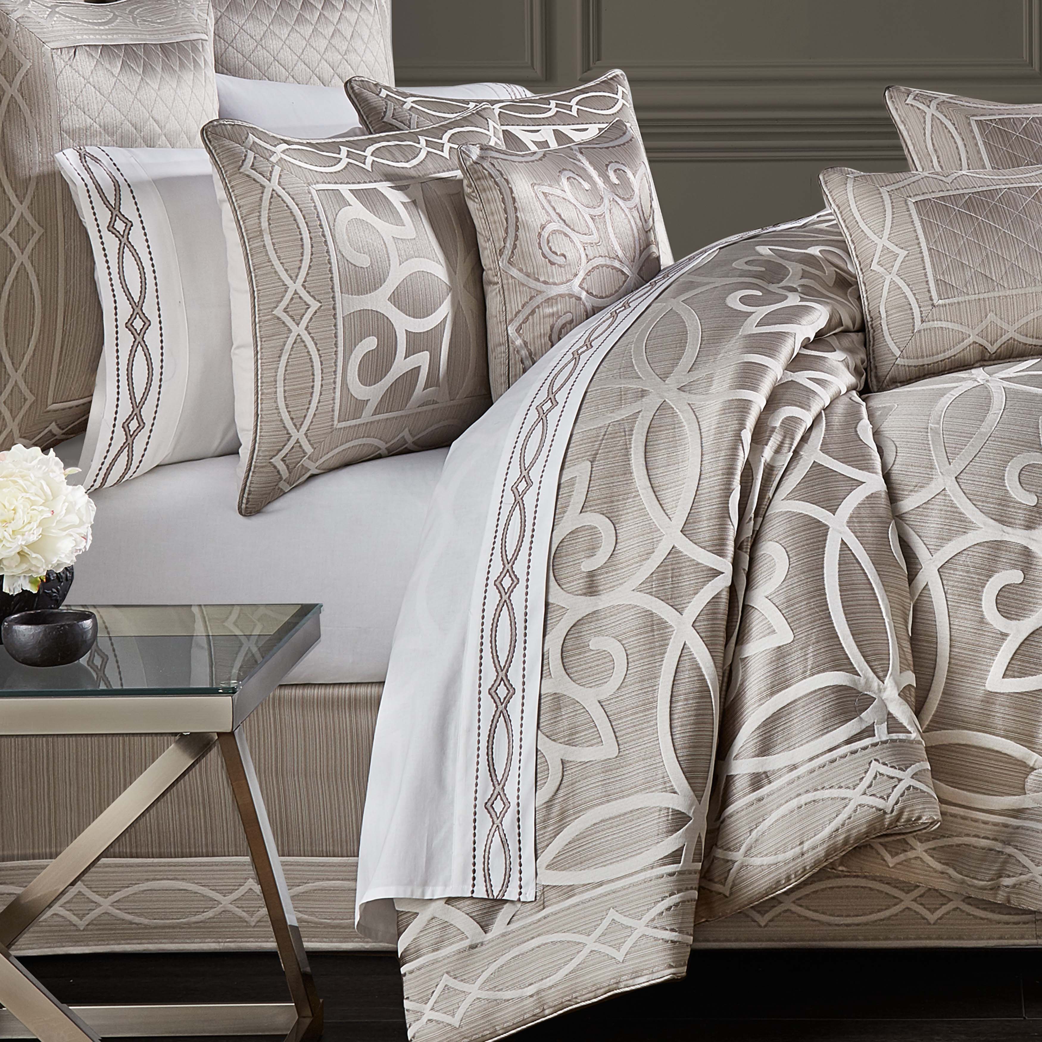 Deco Silver 4-Piece Comforter Set By J Queen Comforter Sets By J. Queen New York