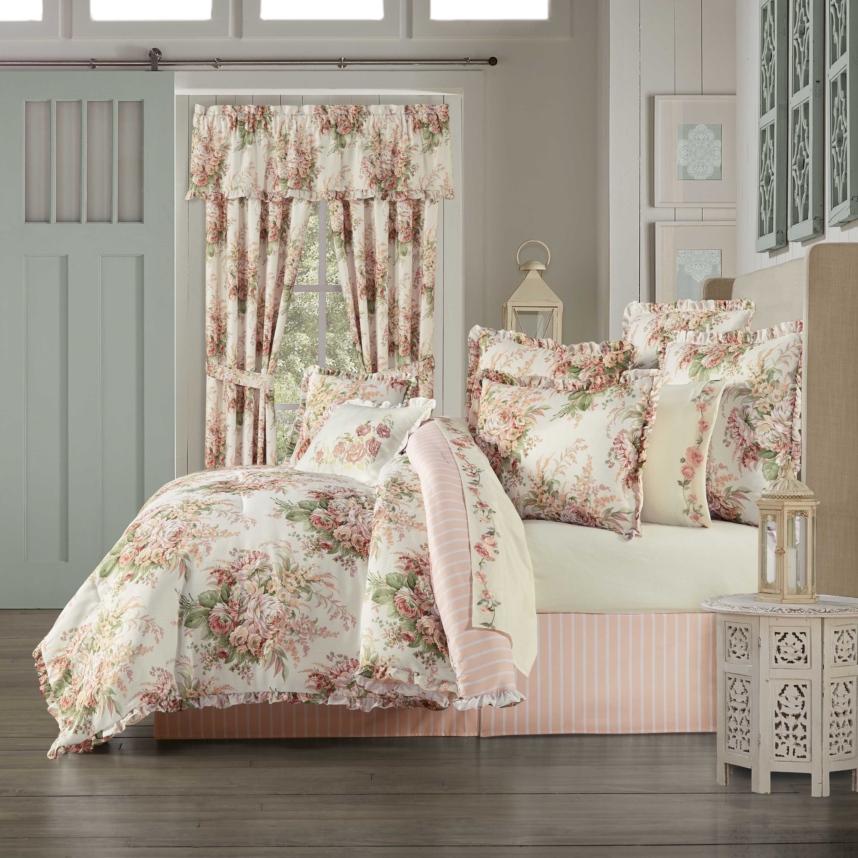 Estelle Coral 4-Piece Comforter Set Comforter Sets By J. Queen New York