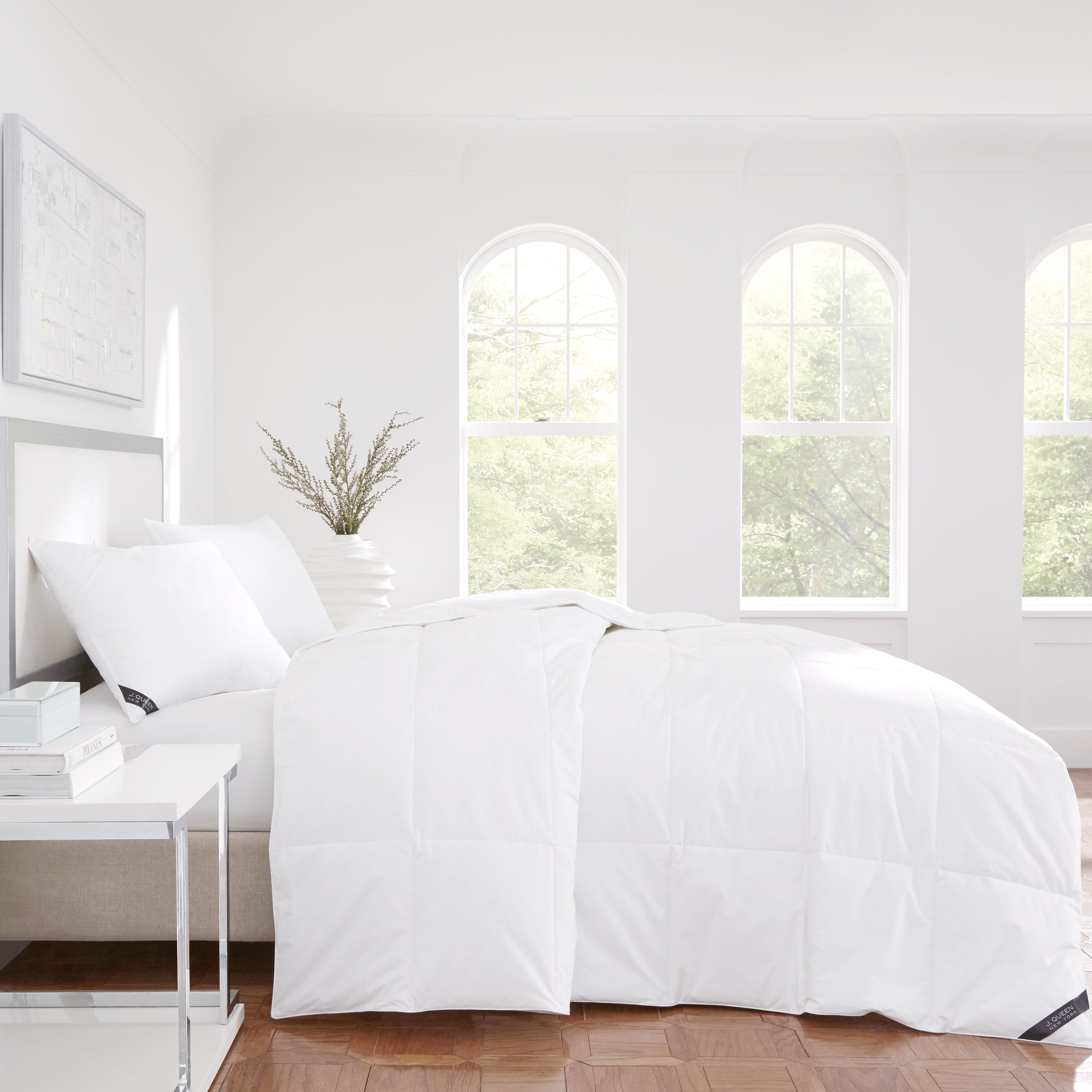Royalty 233 White Down Alternative Comforter By J Queen Duvet Insert By J. Queen New York