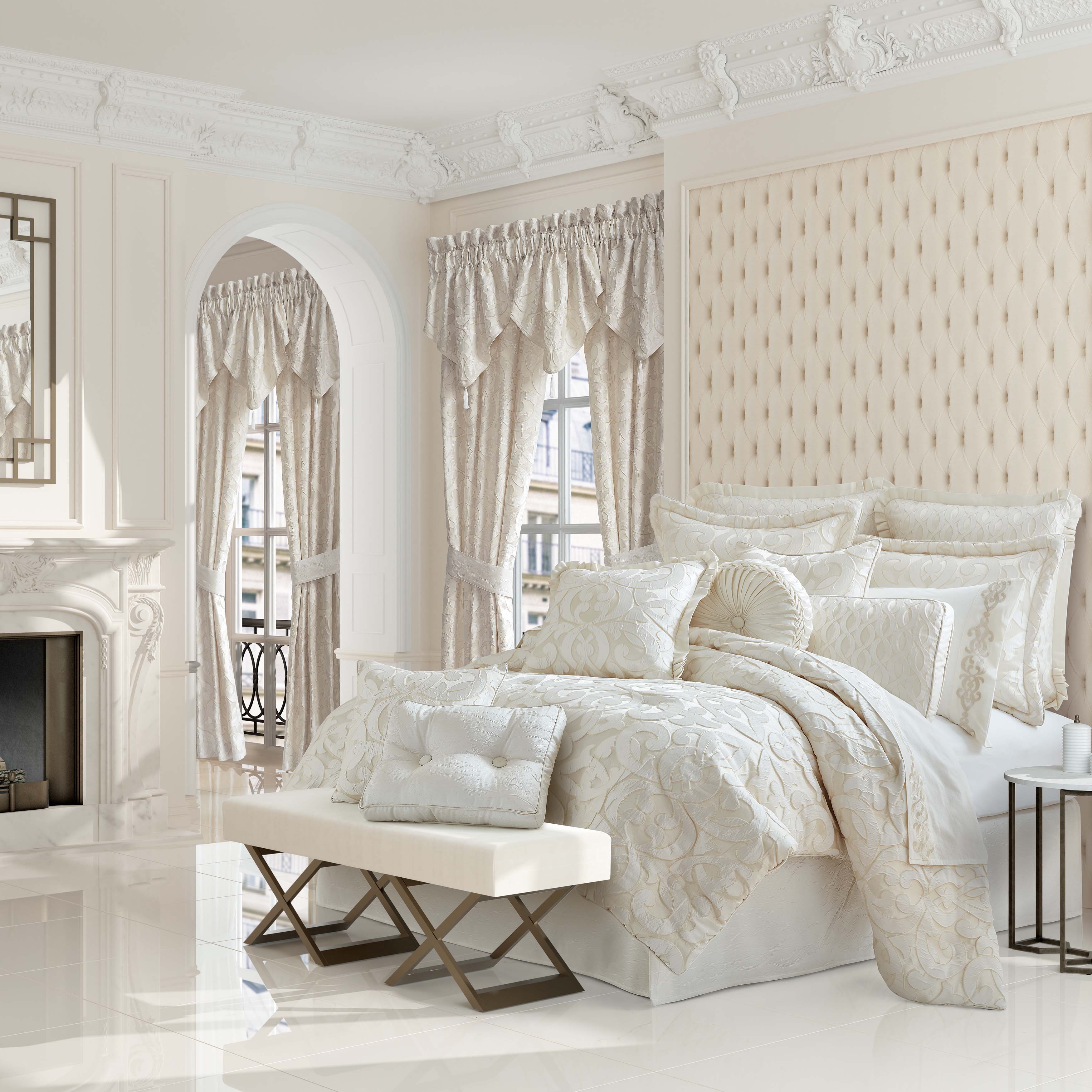 LaBoheme Ivory 4-Piece Comforter Set By J Queen Comforter Sets By J. Queen New York
